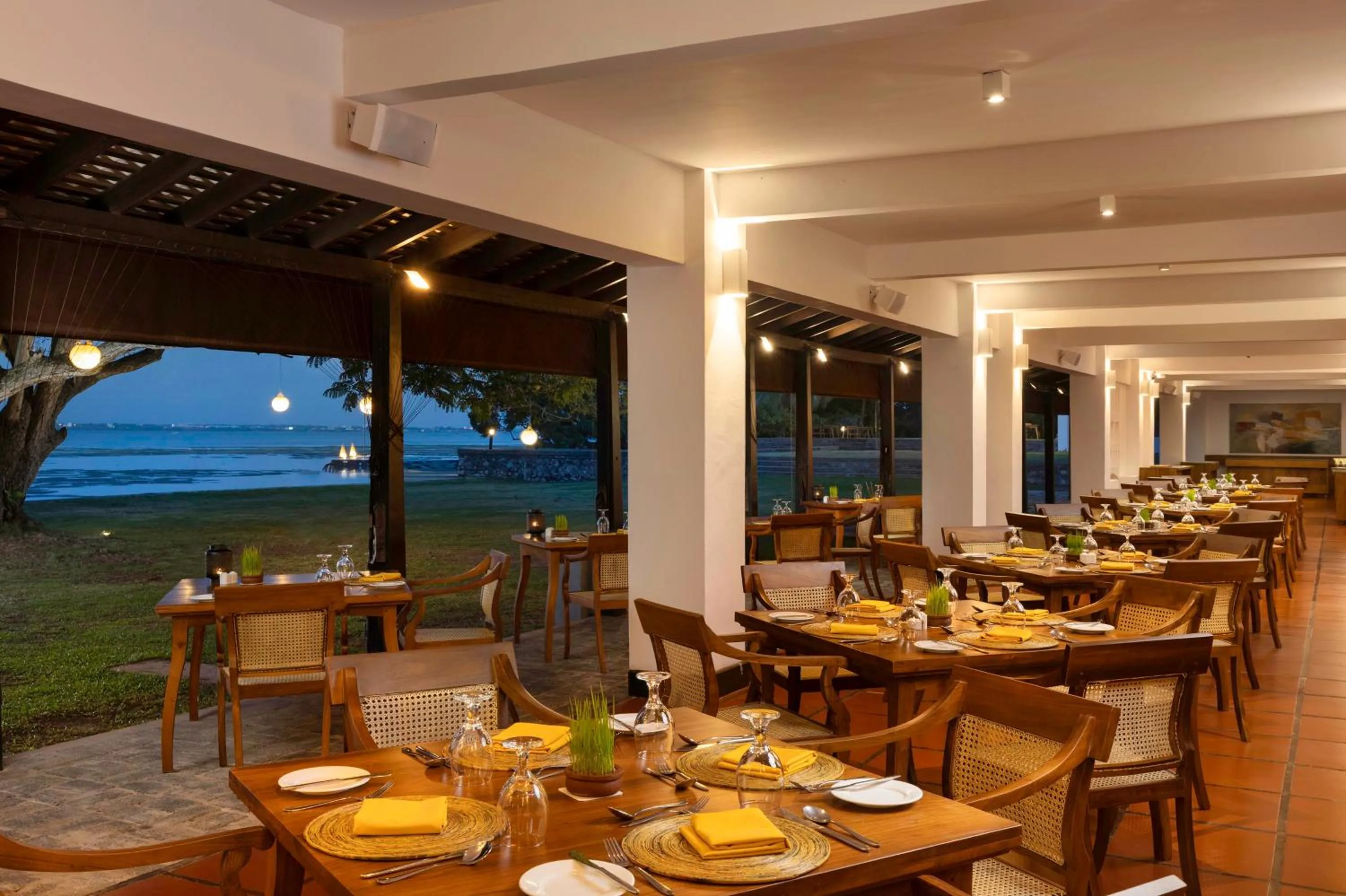 Restaurant/places to eat in Jetwing Lagoon Wellness, A Luxury Reserve - Adults Only