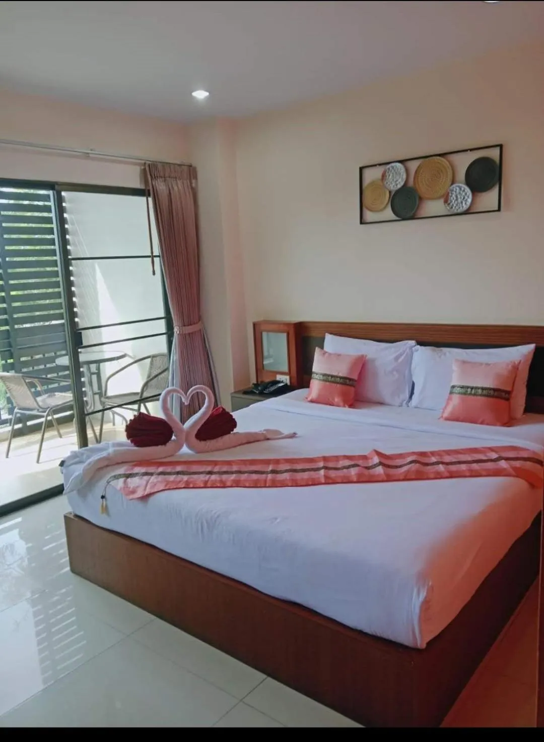 Bed in Lucky Buako Hotel Patong