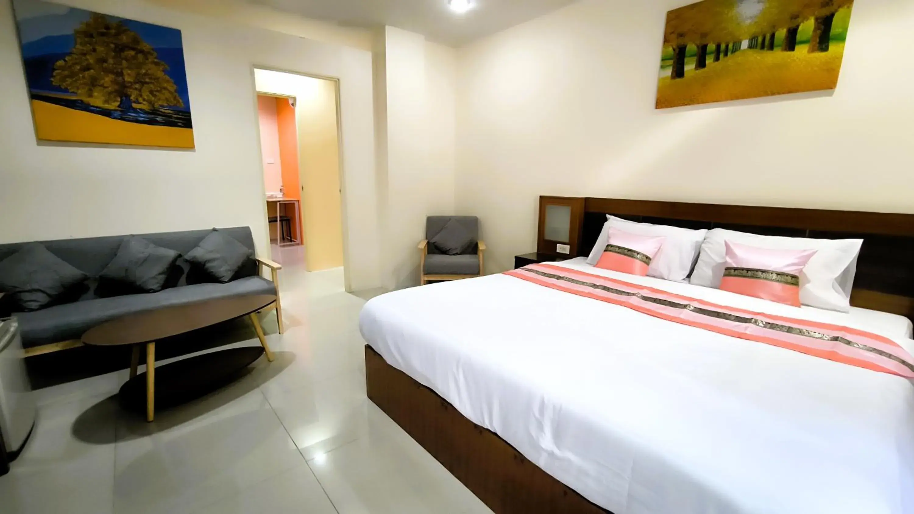 Two-Bedroom Suite in Lucky Buako Hotel Patong Two-Bedroom Suite in Lucky Buako Hotel Patong
