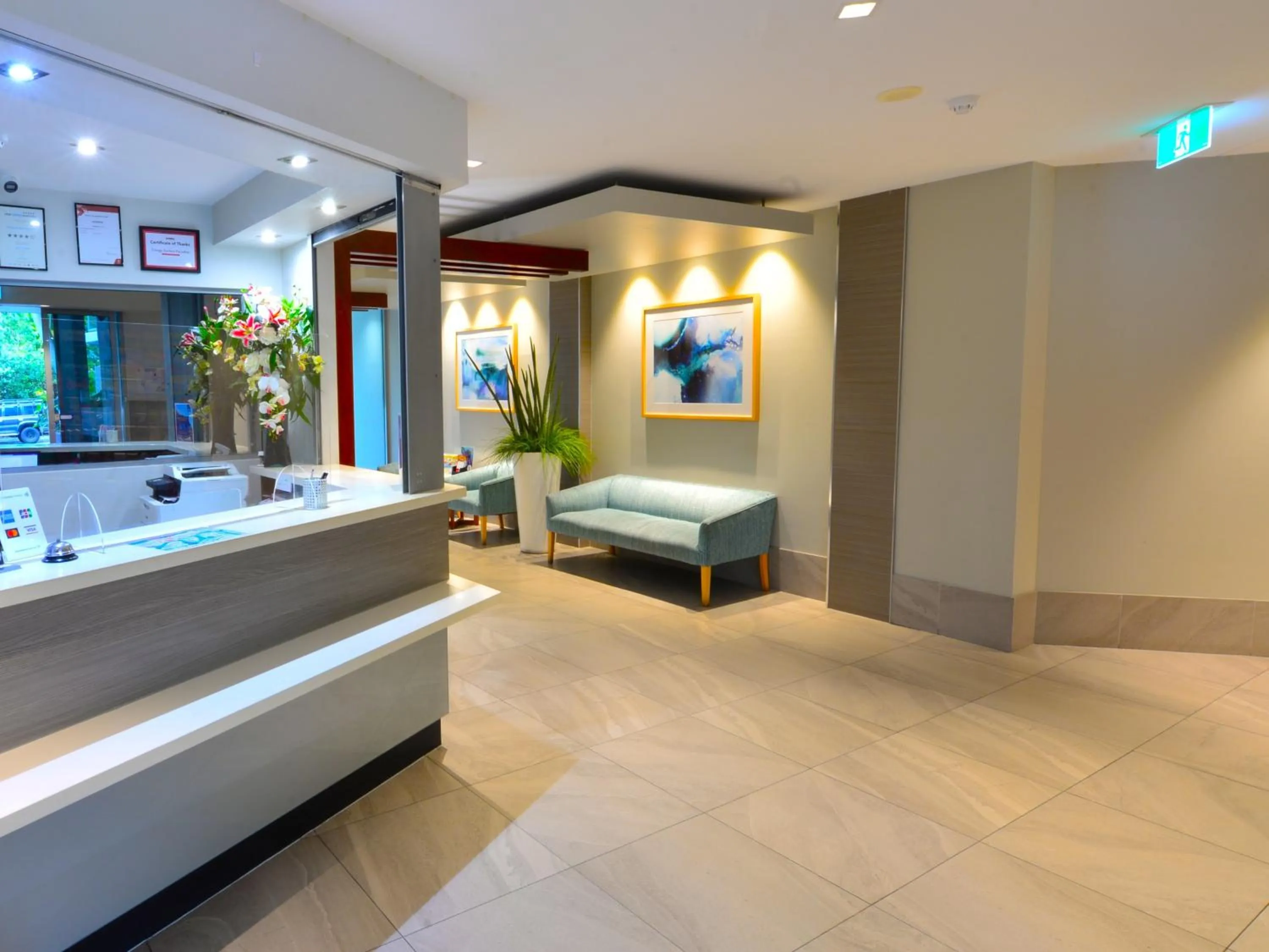 Lobby or reception, Bed in Trilogy Surfers Paradise