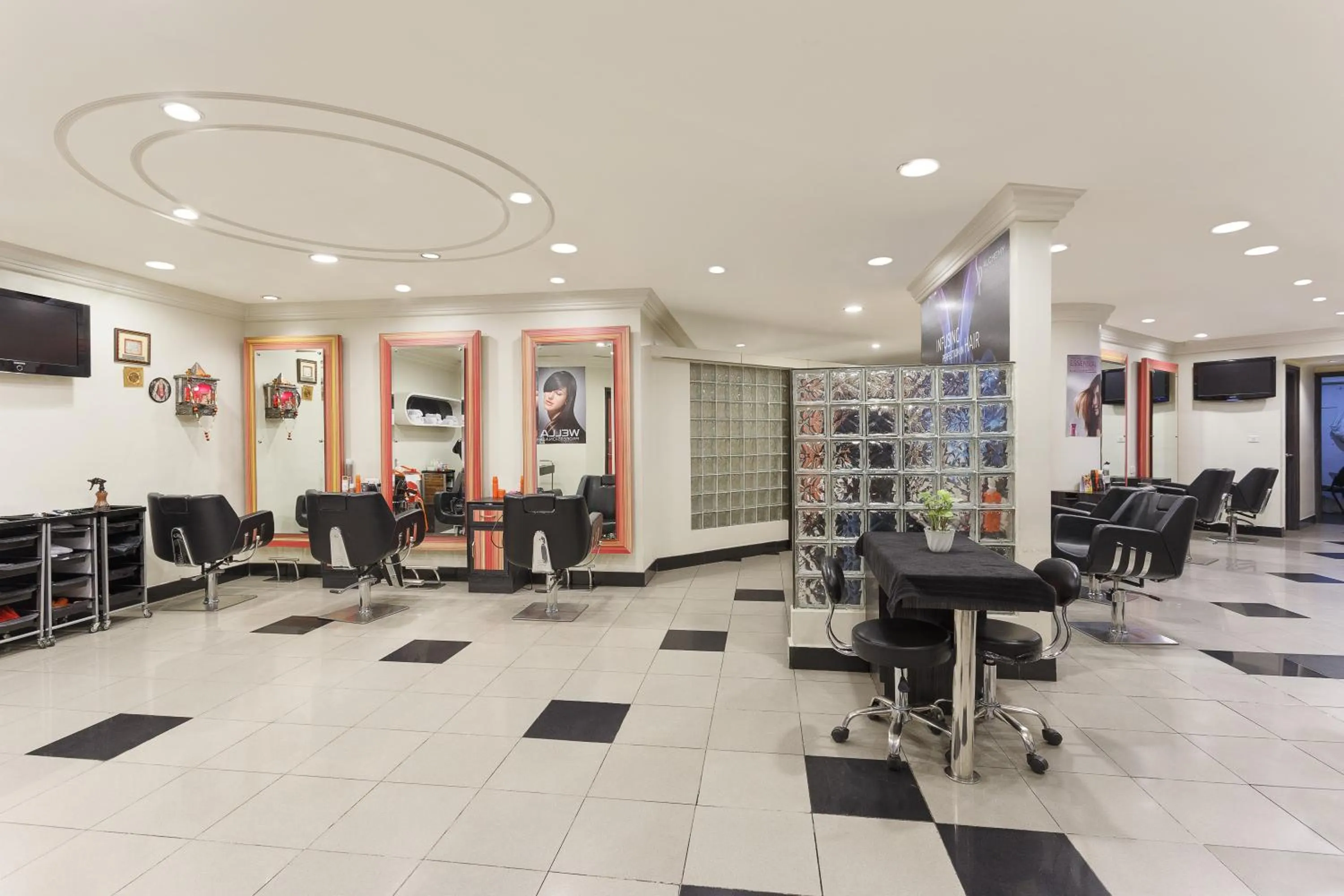 Spa and wellness centre/facilities in Park Plaza, Ludhiana