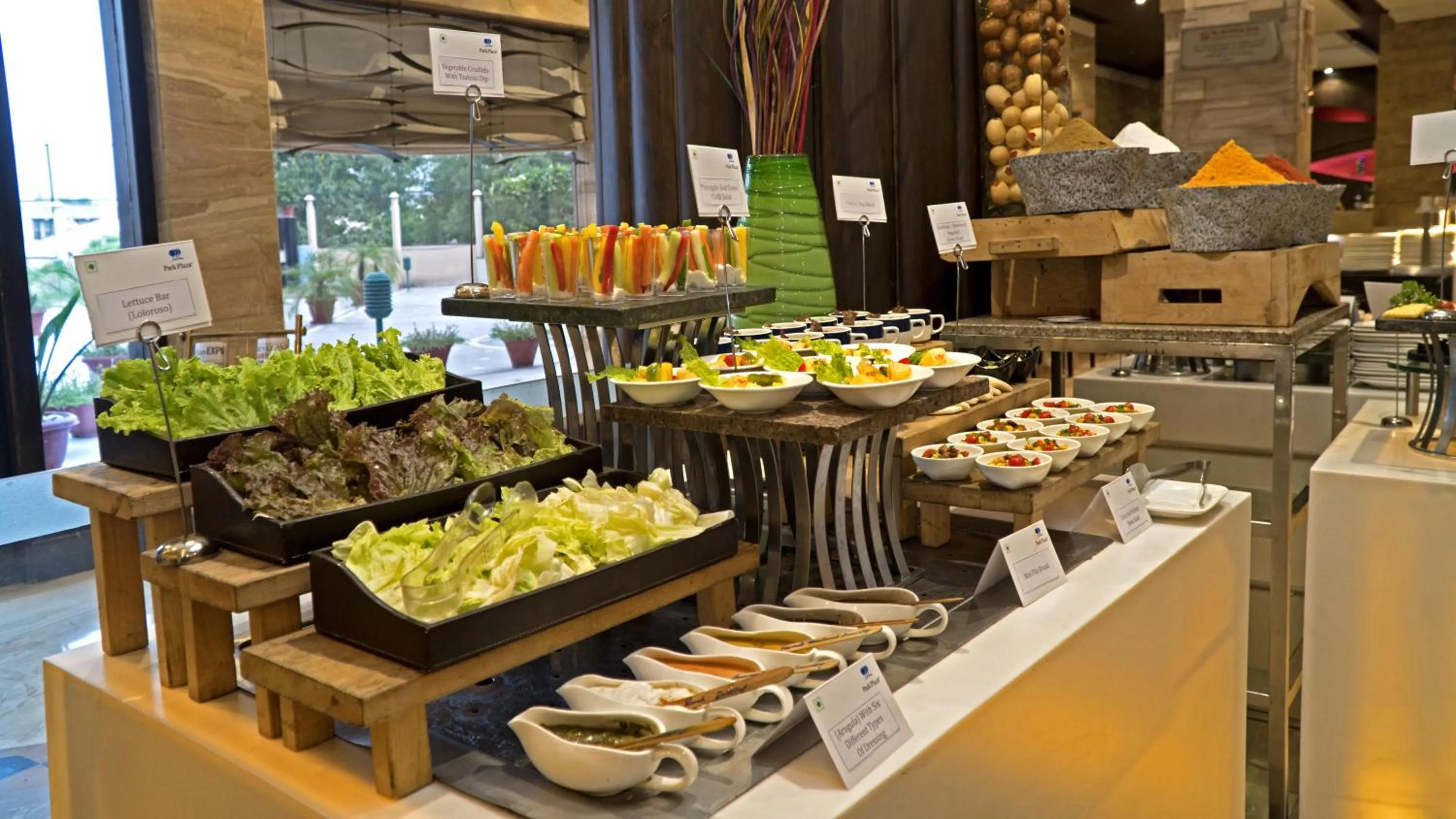 Food and drinks in Park Plaza, Ludhiana