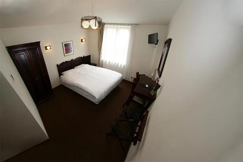 Day, Bed in Hotel Keistad