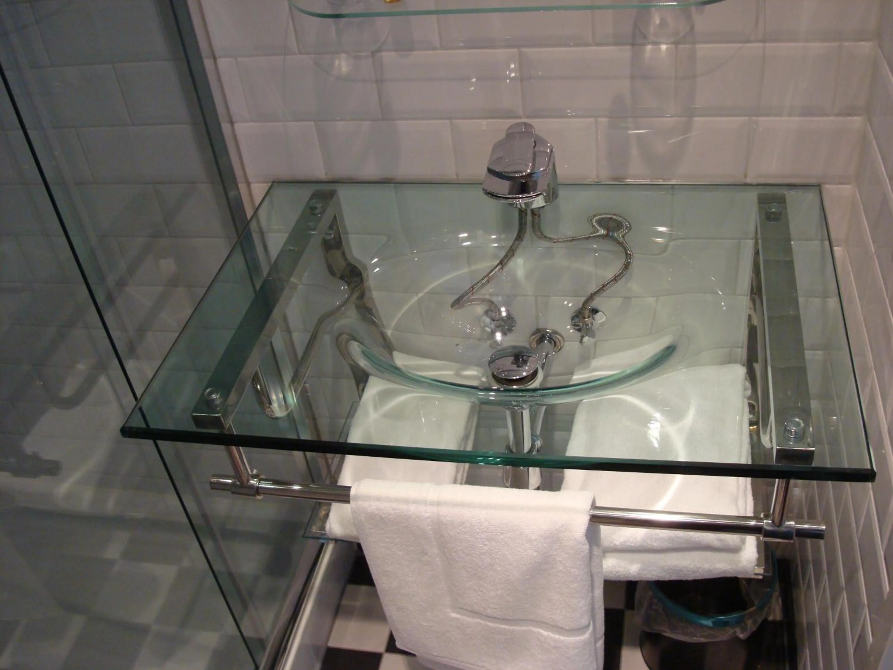 Bathroom in Hotel Keistad