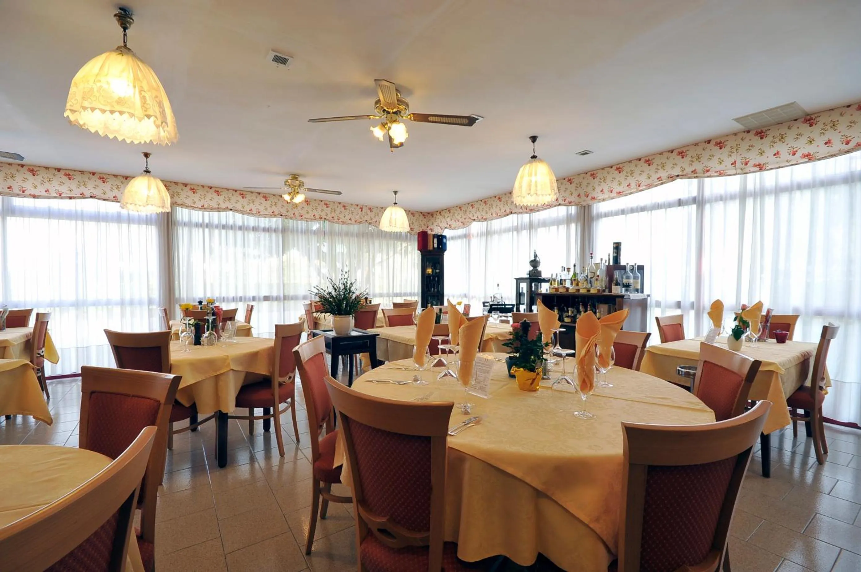 Restaurant/places to eat in Ai Campi Di Marcello Hotel