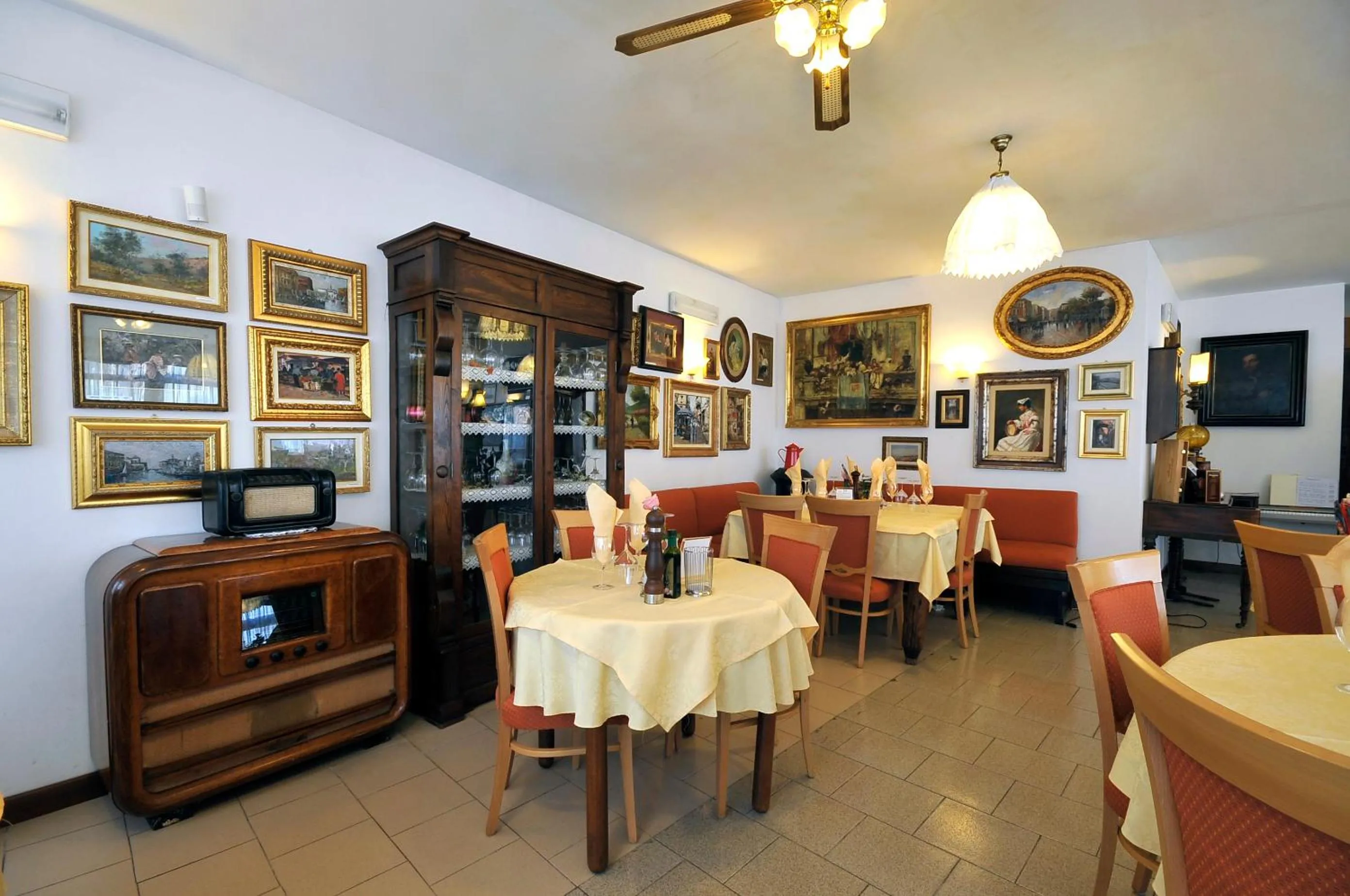 Restaurant/places to eat in Ai Campi Di Marcello Hotel