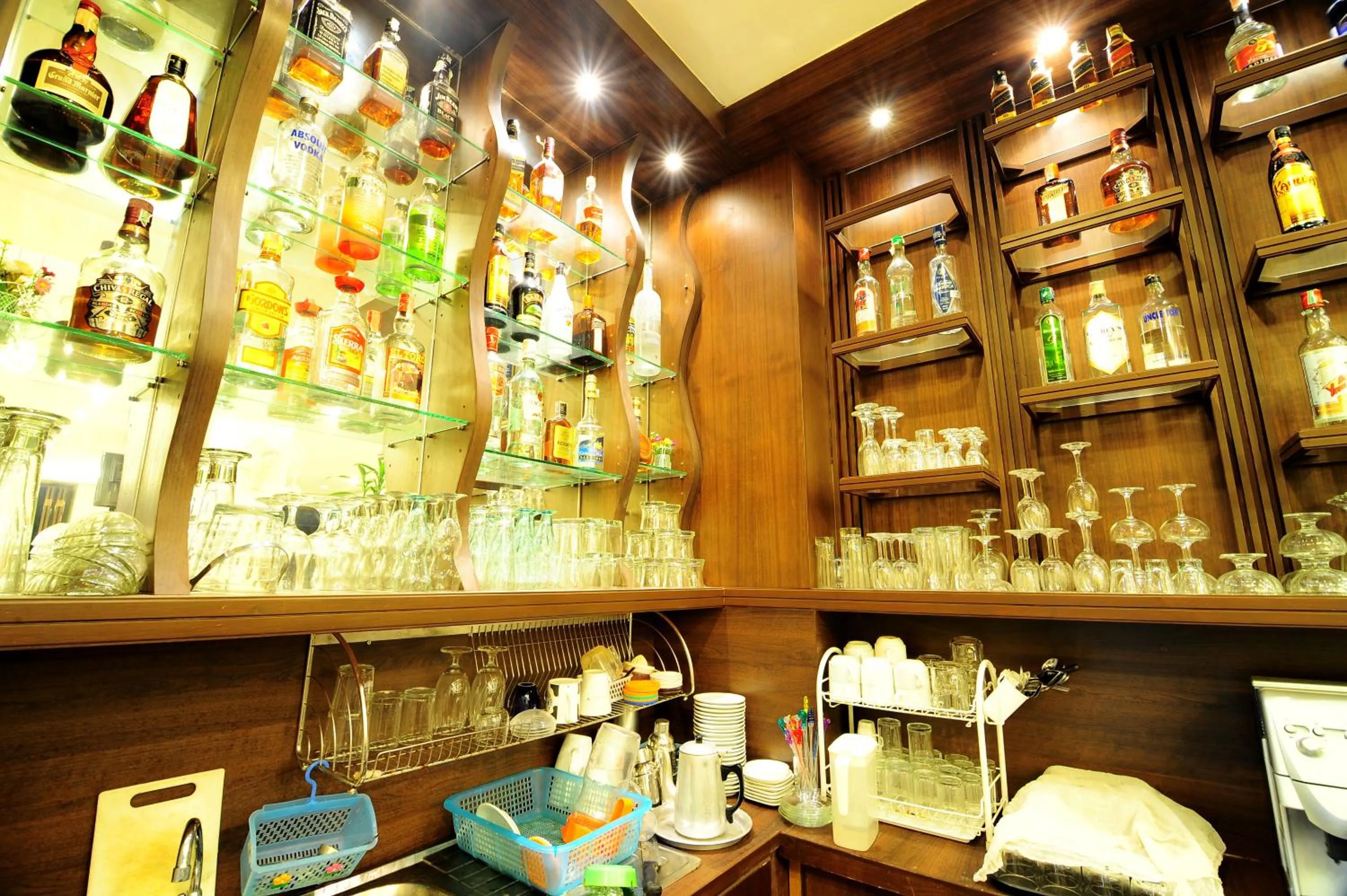 Lounge or bar in Arita Hotel Patong