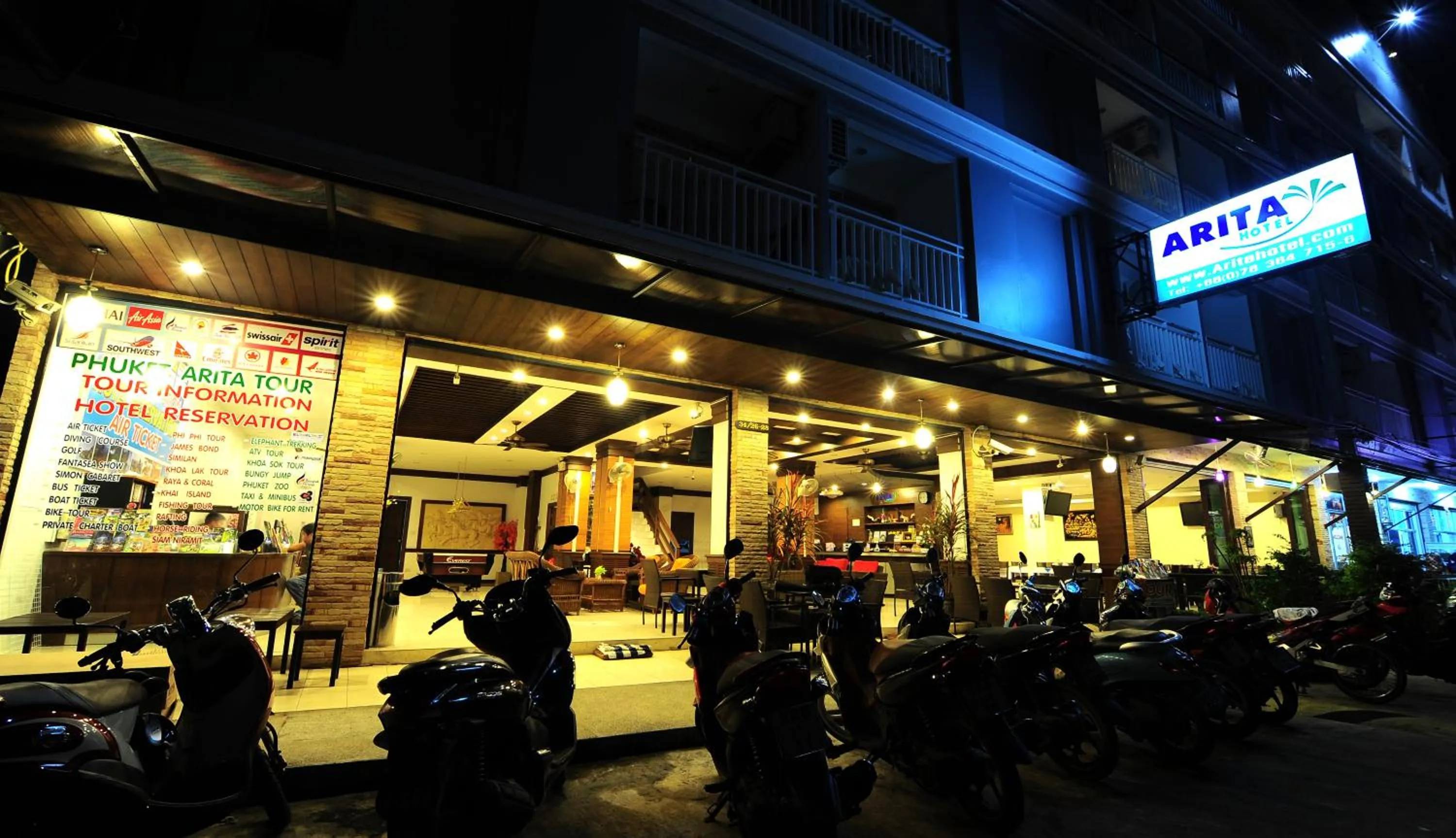 Facade/entrance in Arita Hotel Patong