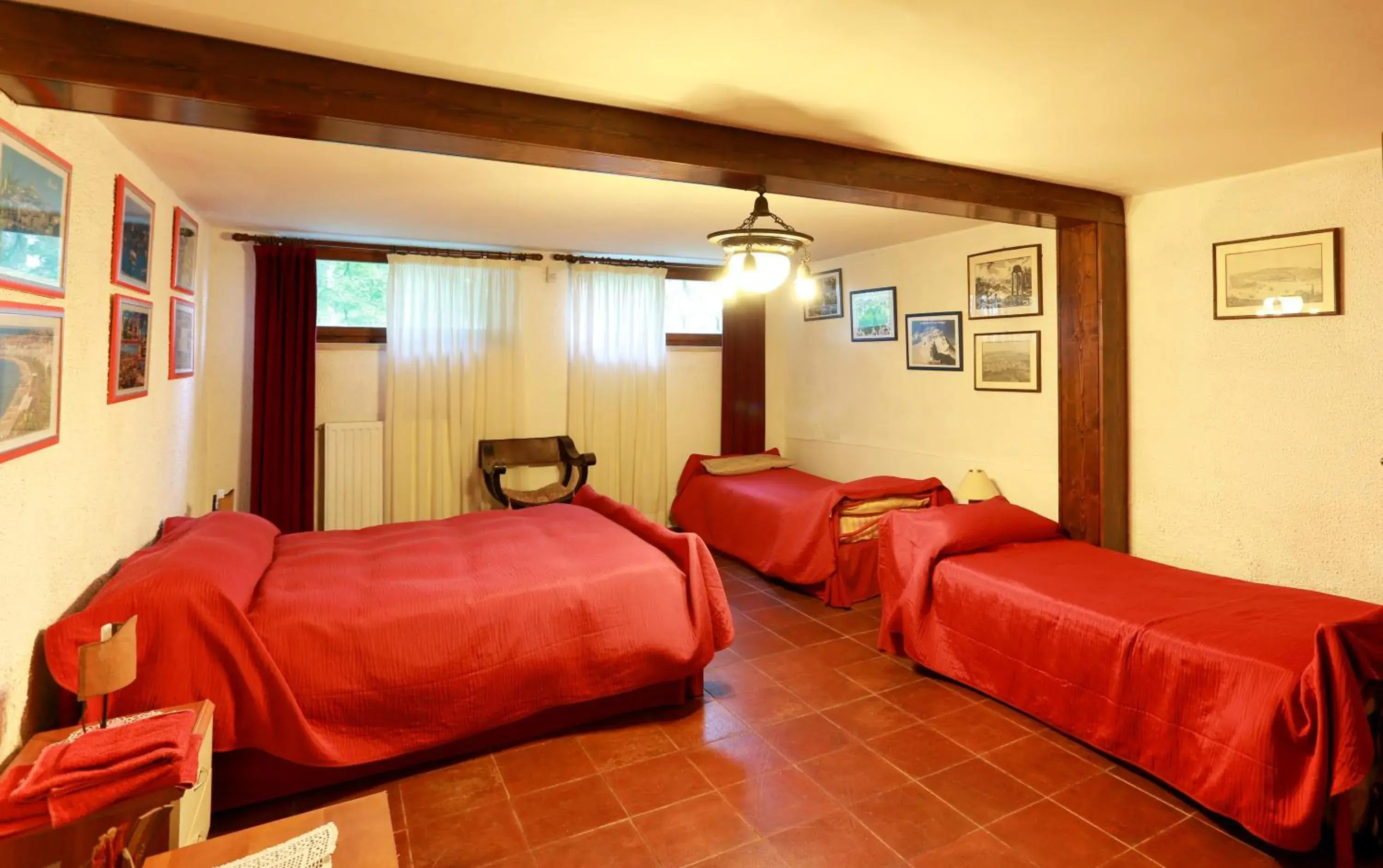 Quadruple Room with Private External Bathroom in B&B Villa Sans Souci Quadruple Room with Private External Bathroom in B&B Villa Sans Souci