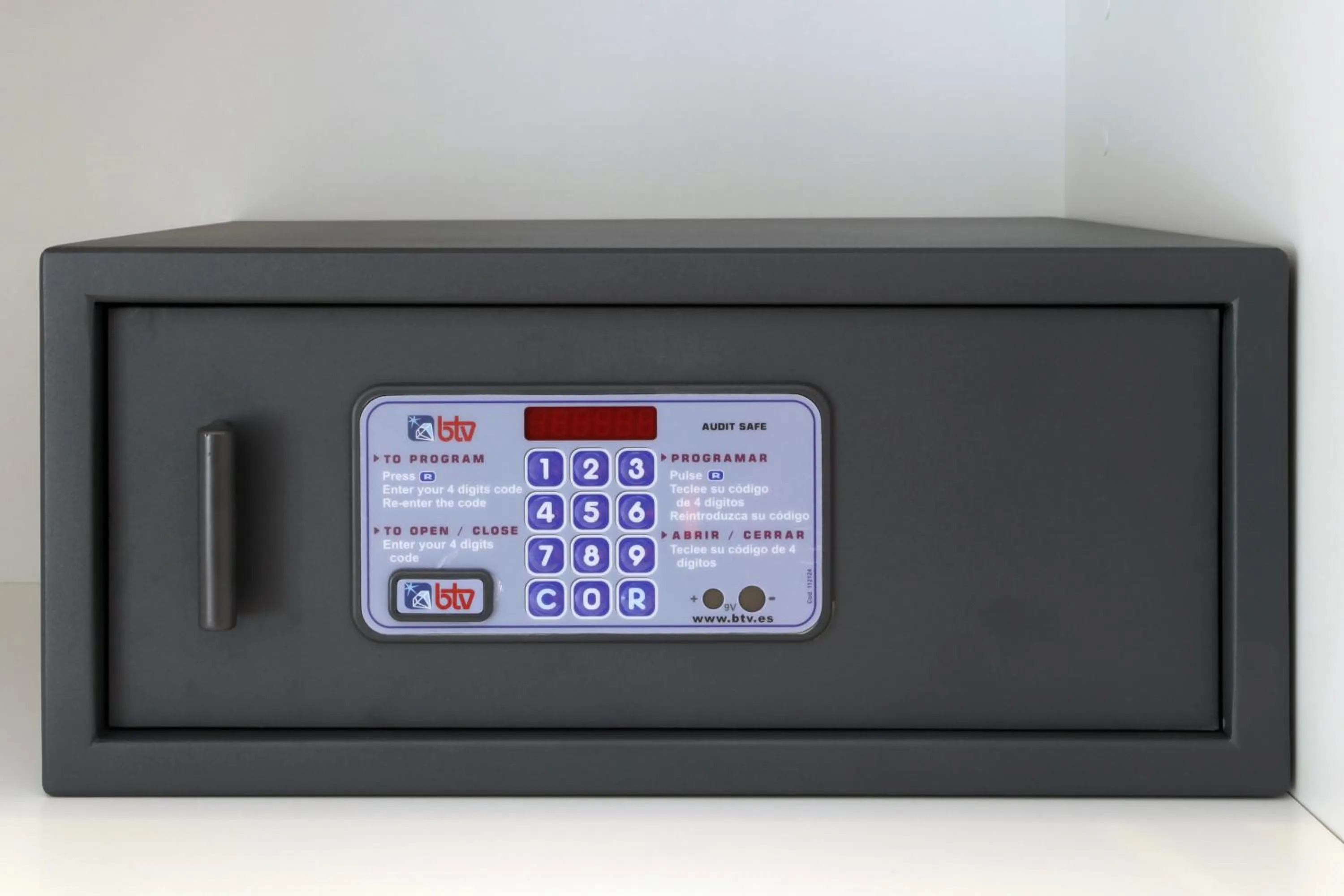 Area and facilities in Fisa Rentals Ramblas Apartments