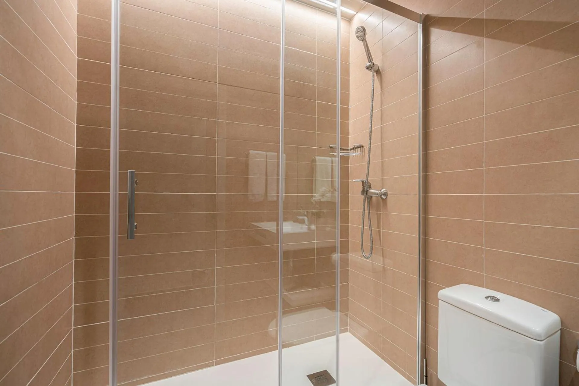 Bathroom in Fisa Rentals Ramblas Apartments