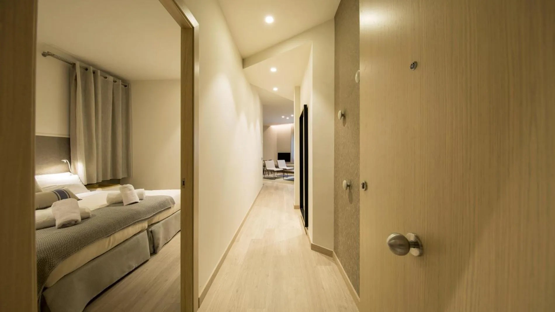 Bed in Fisa Rentals Ramblas Apartments