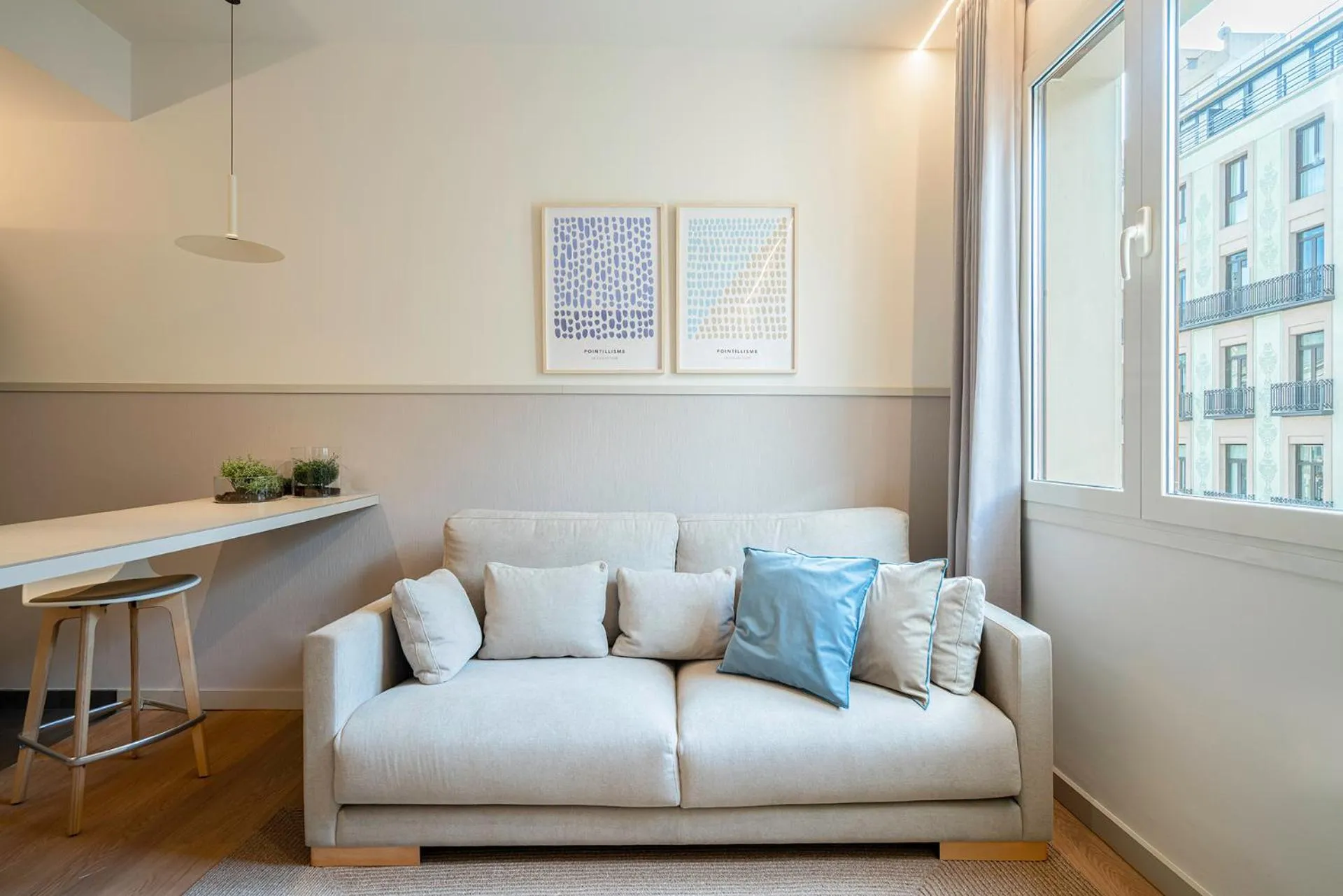 Living room in Fisa Rentals Ramblas Apartments