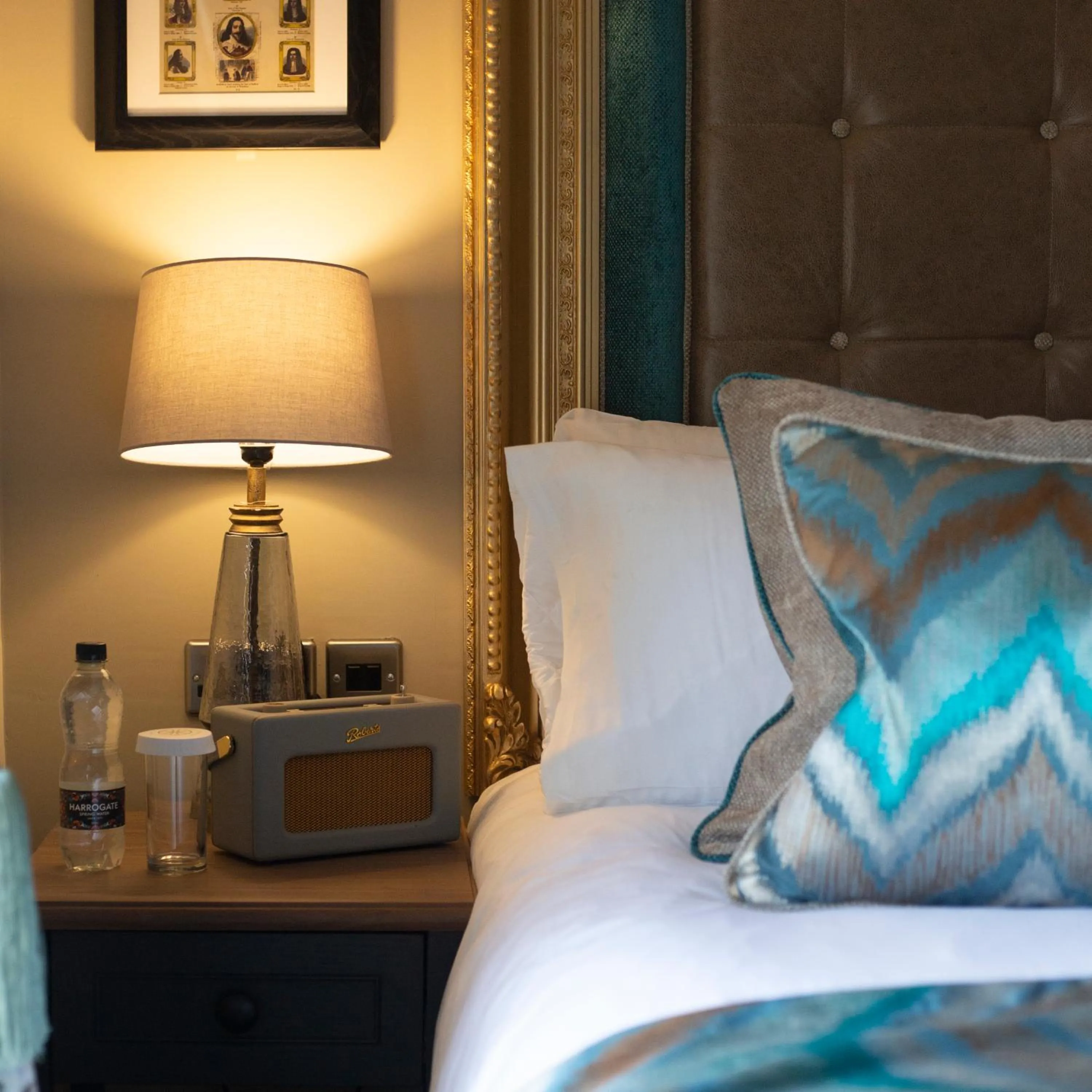 Bed in The Kings Arms and Royal Hotel, Godalming, Surrey - The Coaching Inn Group