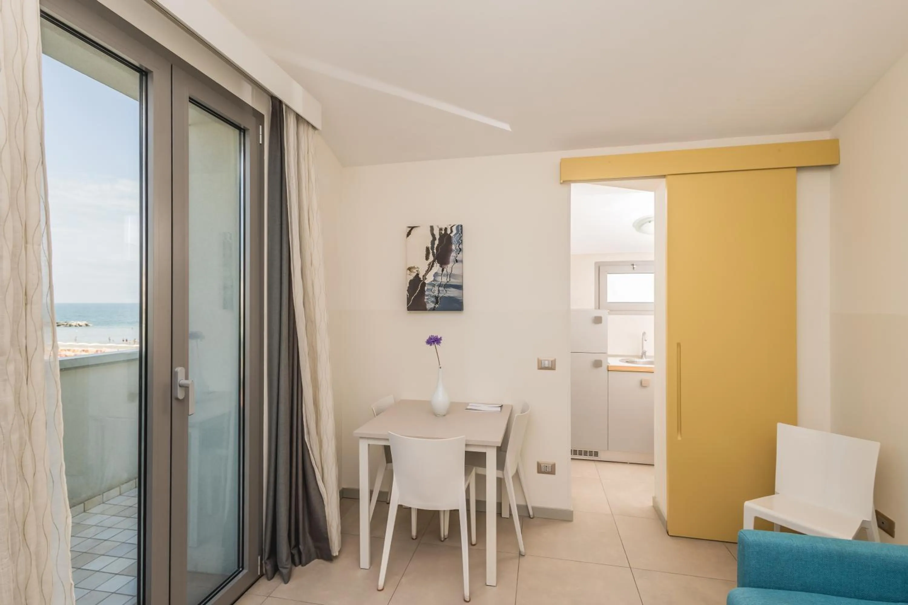 Dining area in Hotel & Residence Cavalluccio Marino