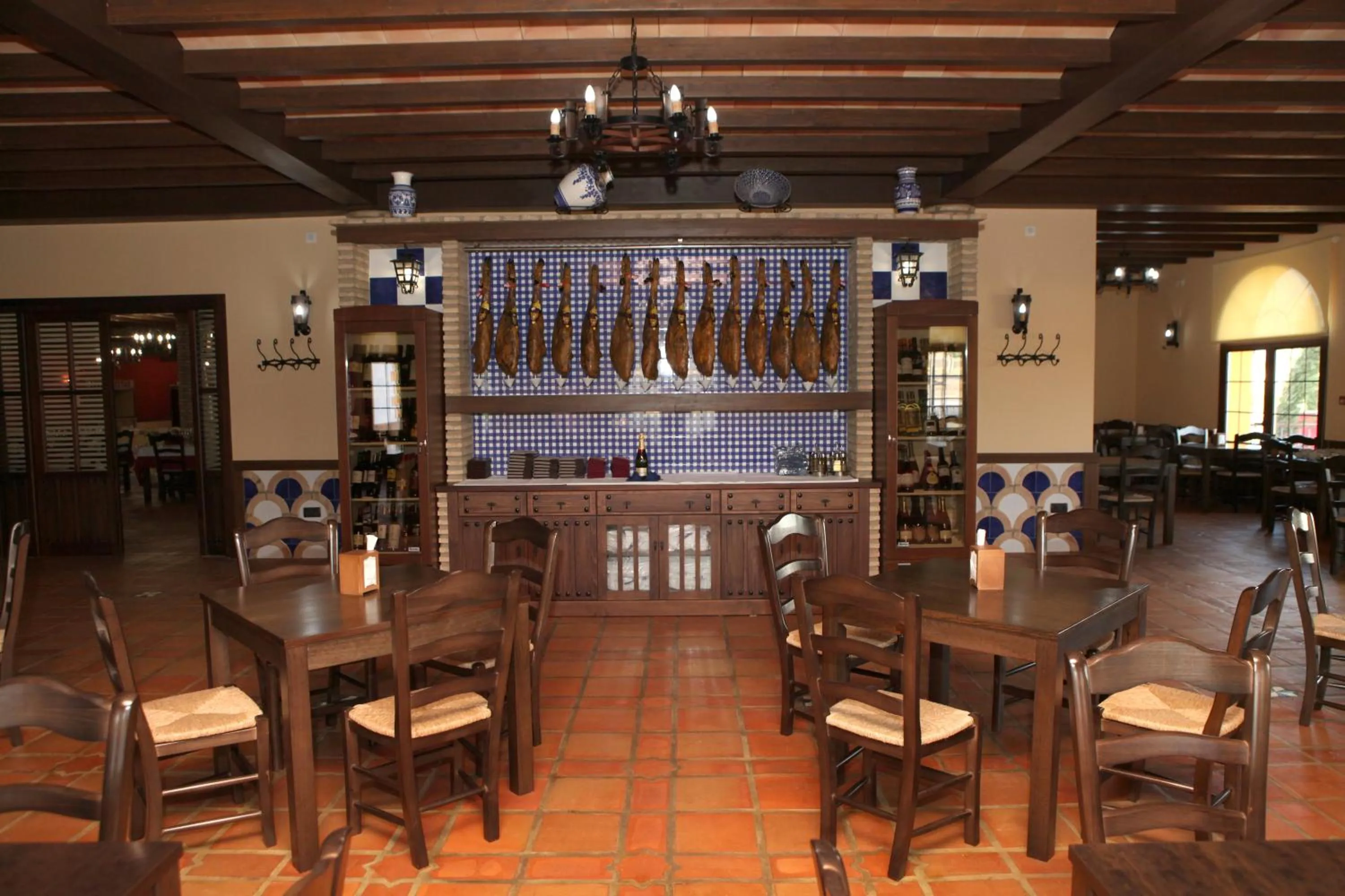 Restaurant/places to eat in Hotel Rural Romero Torres