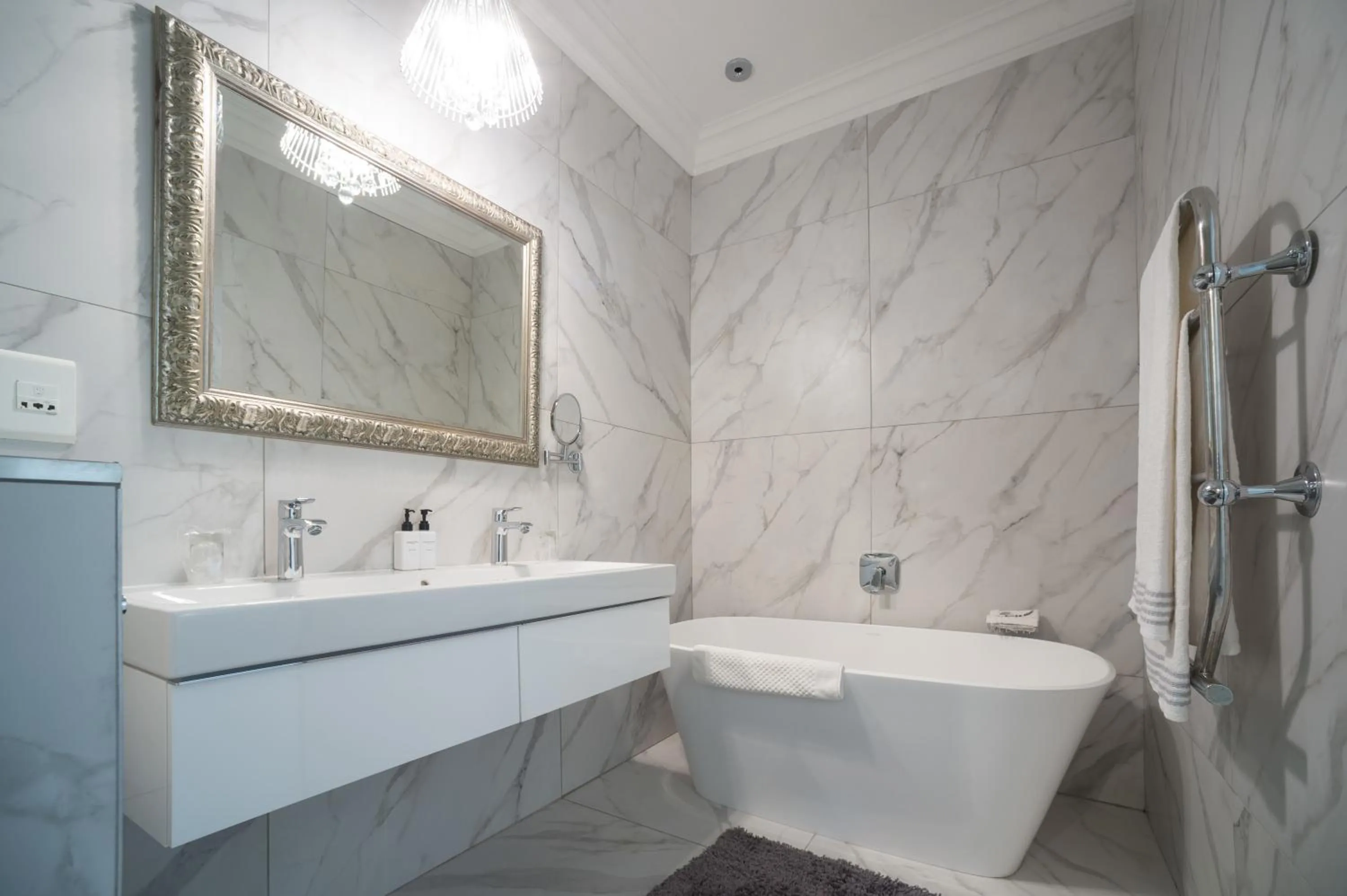 Bathroom in Batavia Boutique Hotel