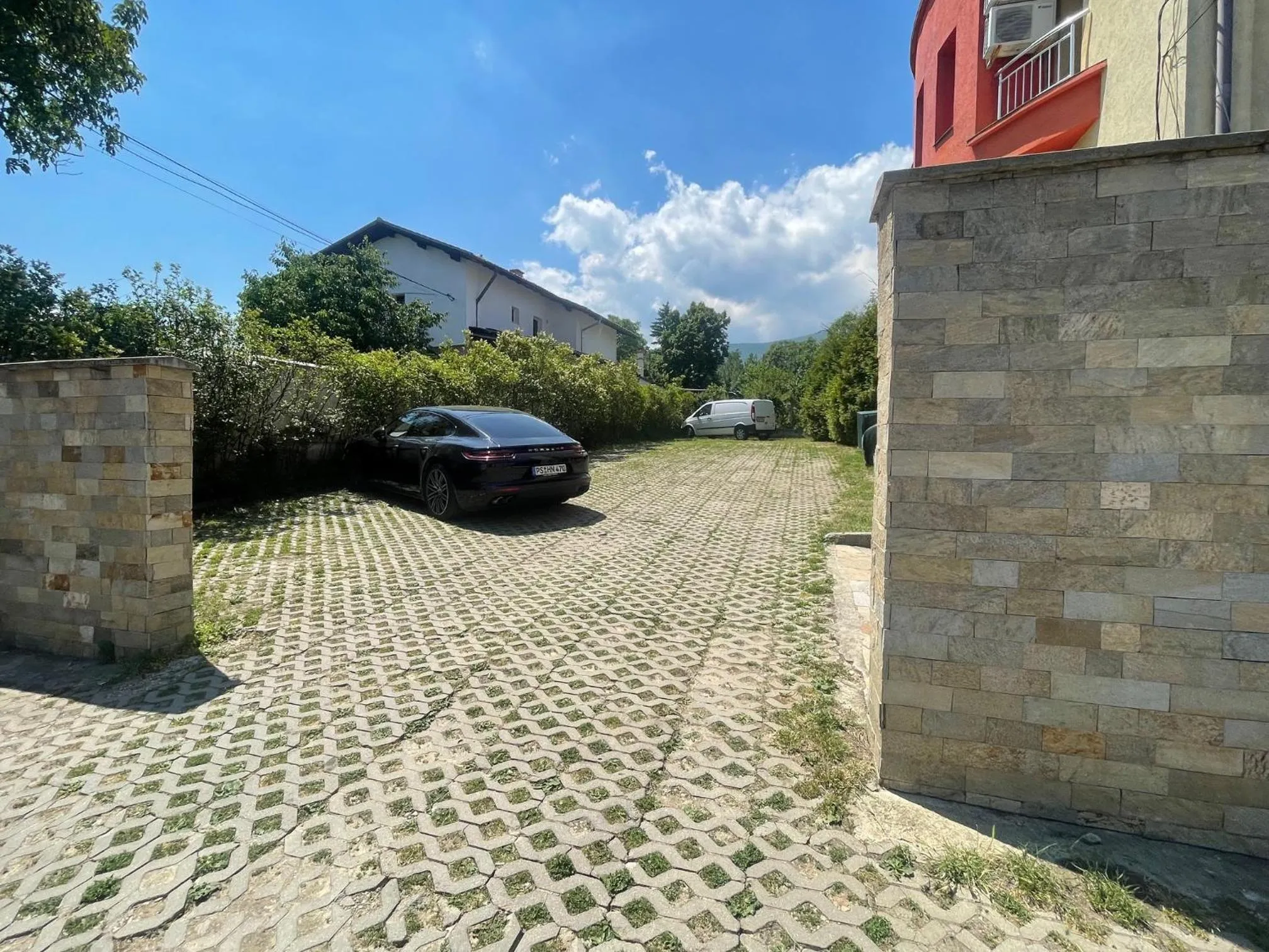 Parking in Eleganza Family Hotel - Free Parking