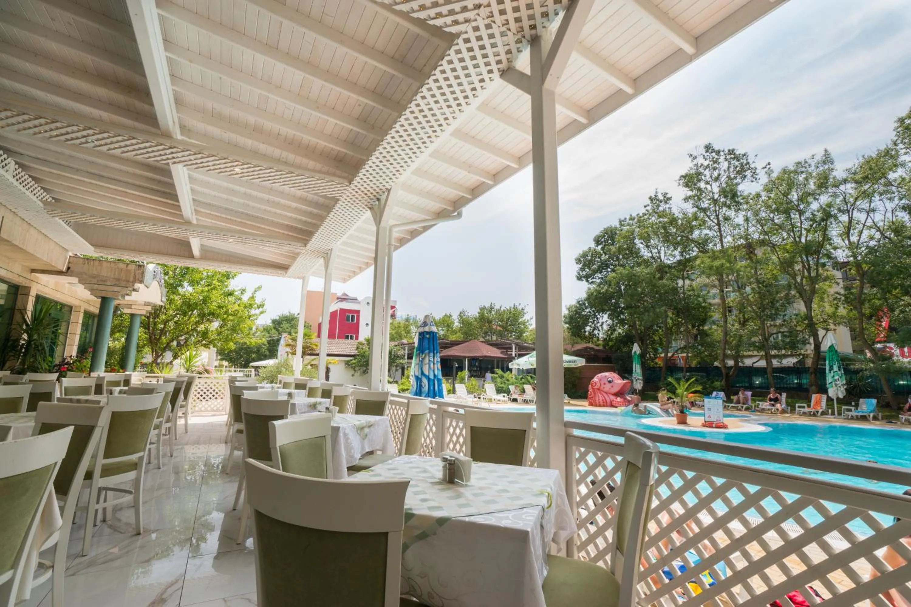 Restaurant/places to eat in Perla Plaza Hotel - All Inclusive