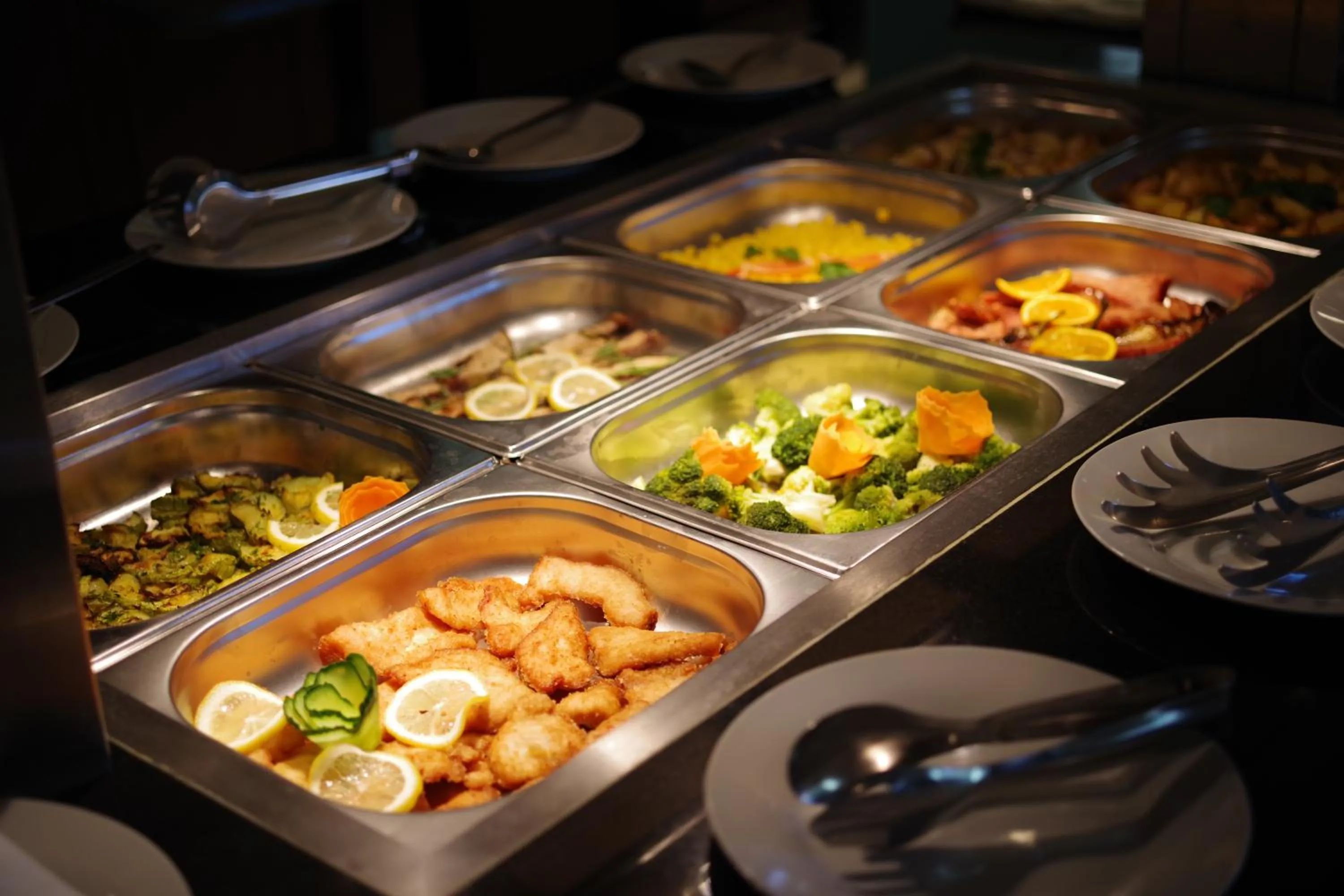 Food in Perla Plaza Hotel - All Inclusive