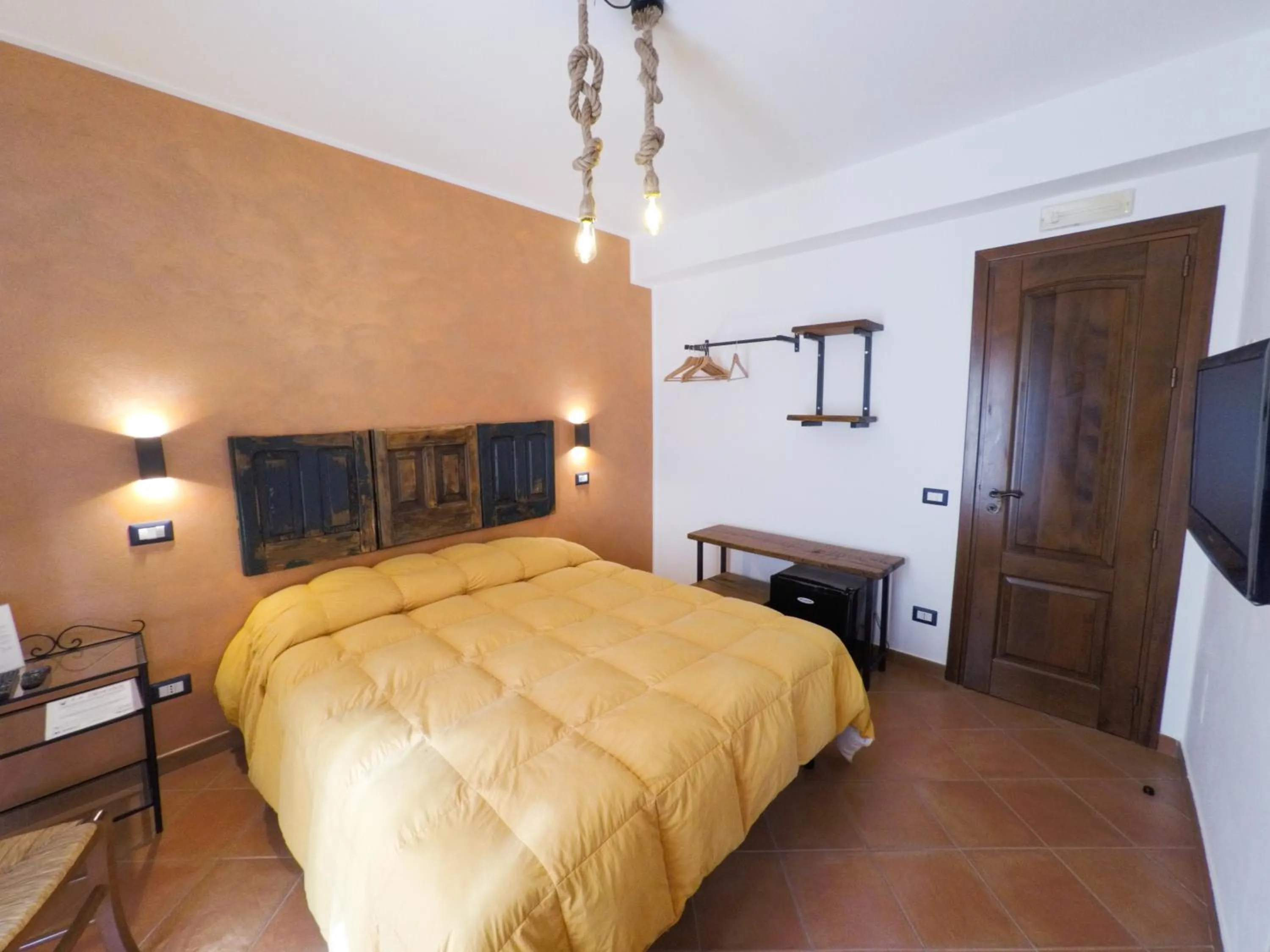 Photo of the whole room, Bed in B&B Le Ginestre