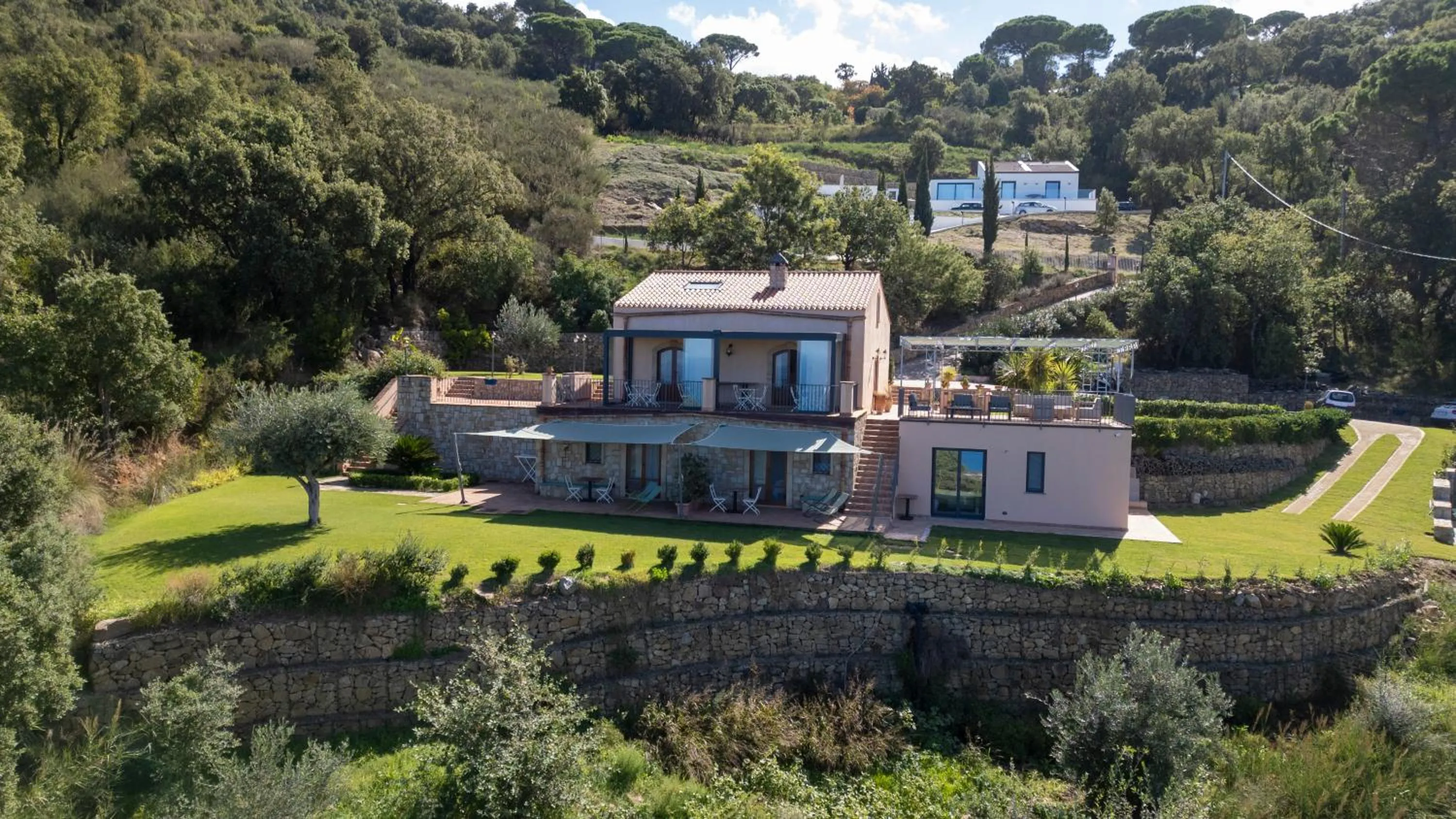 Property building in B&B Le Ginestre