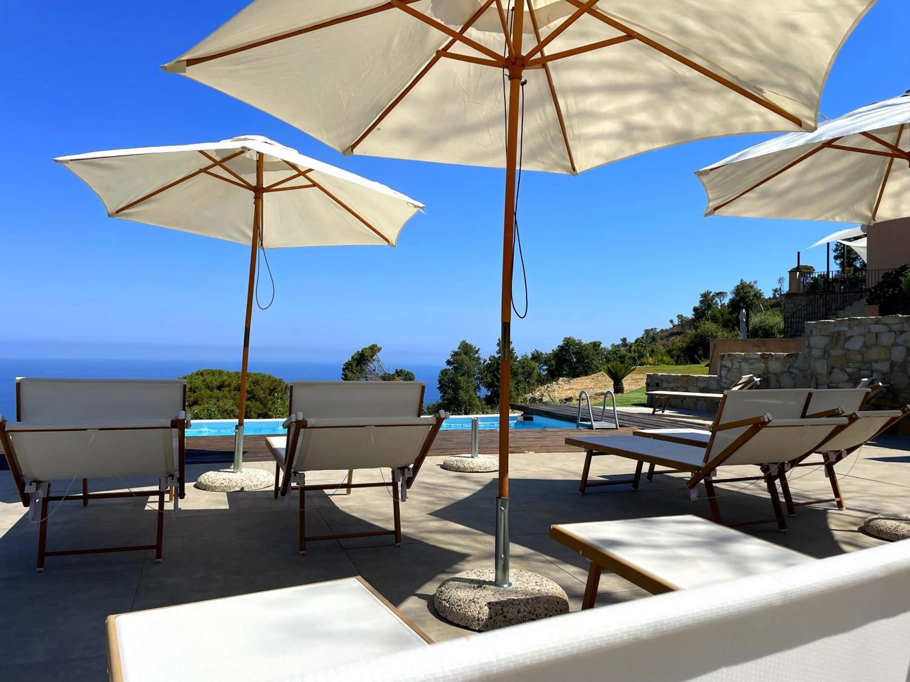 Pool view in B&B Le Ginestre