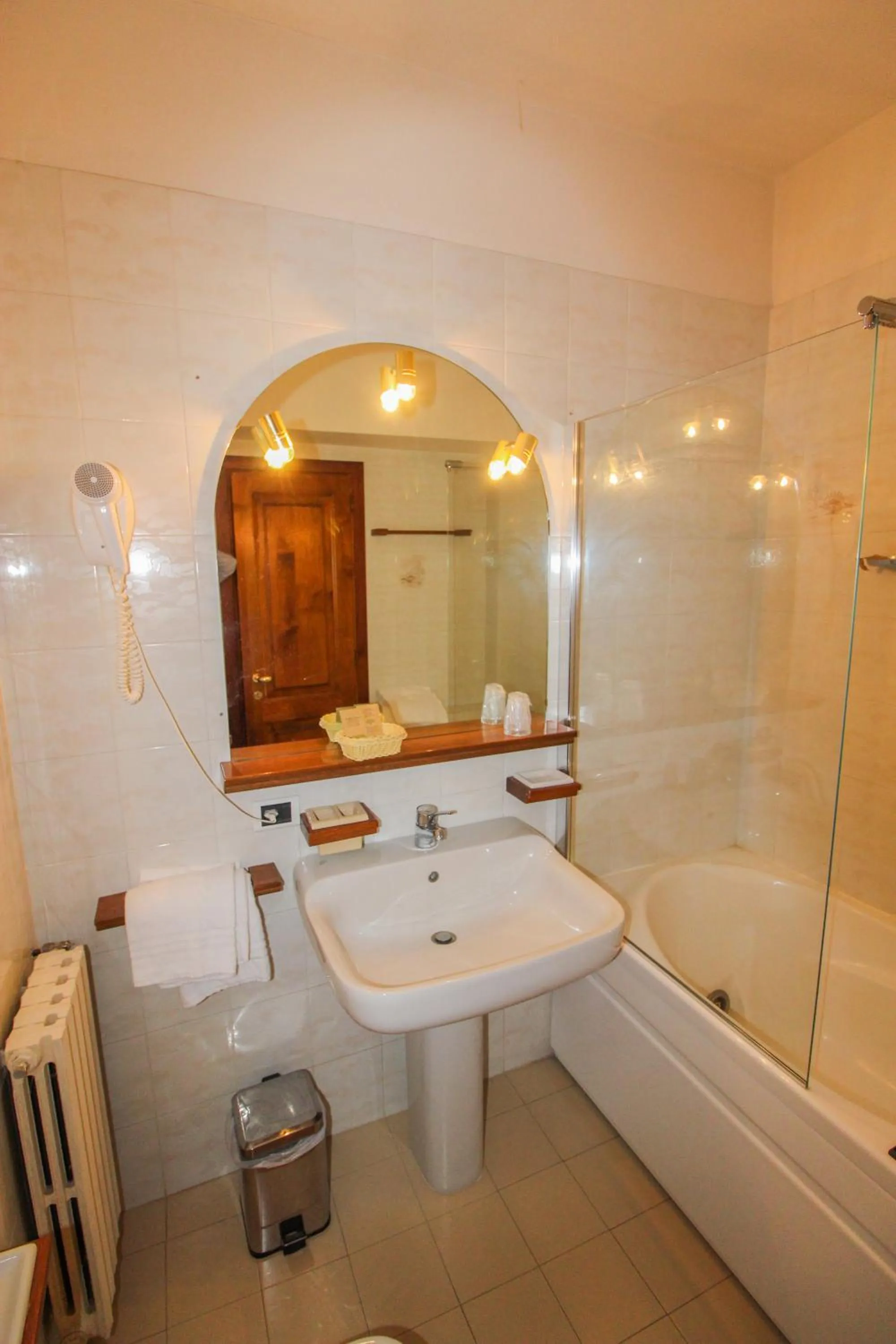 Bathroom in Hotel Moderno