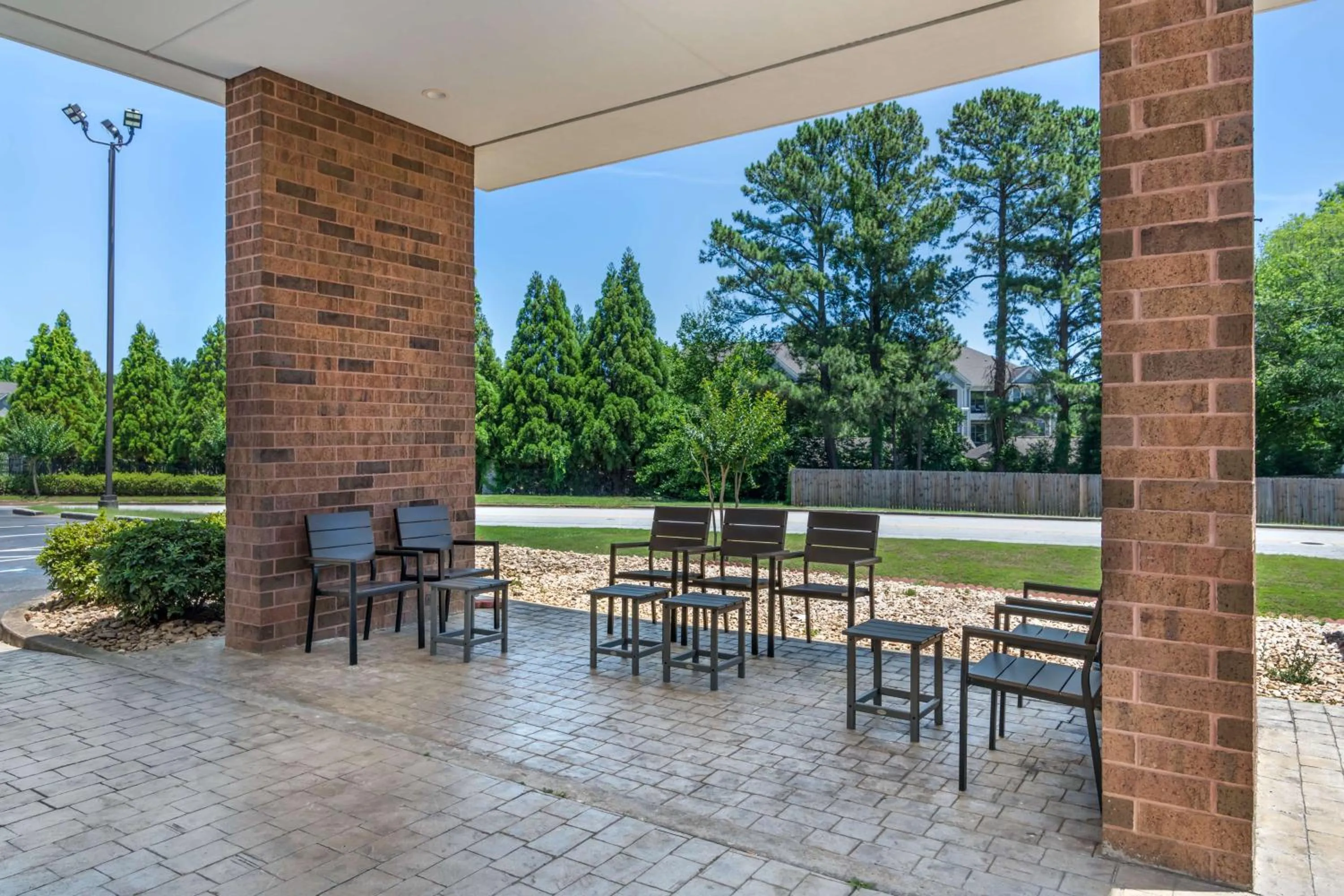 Property building in Best Western Atlanta-Marietta Ballpark Hotel