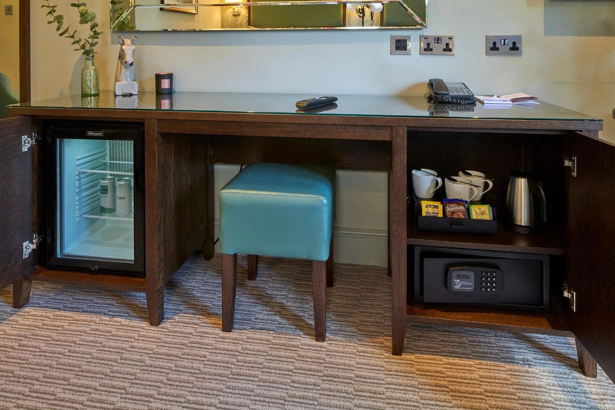 safe in Mandolay Hotel Guildford