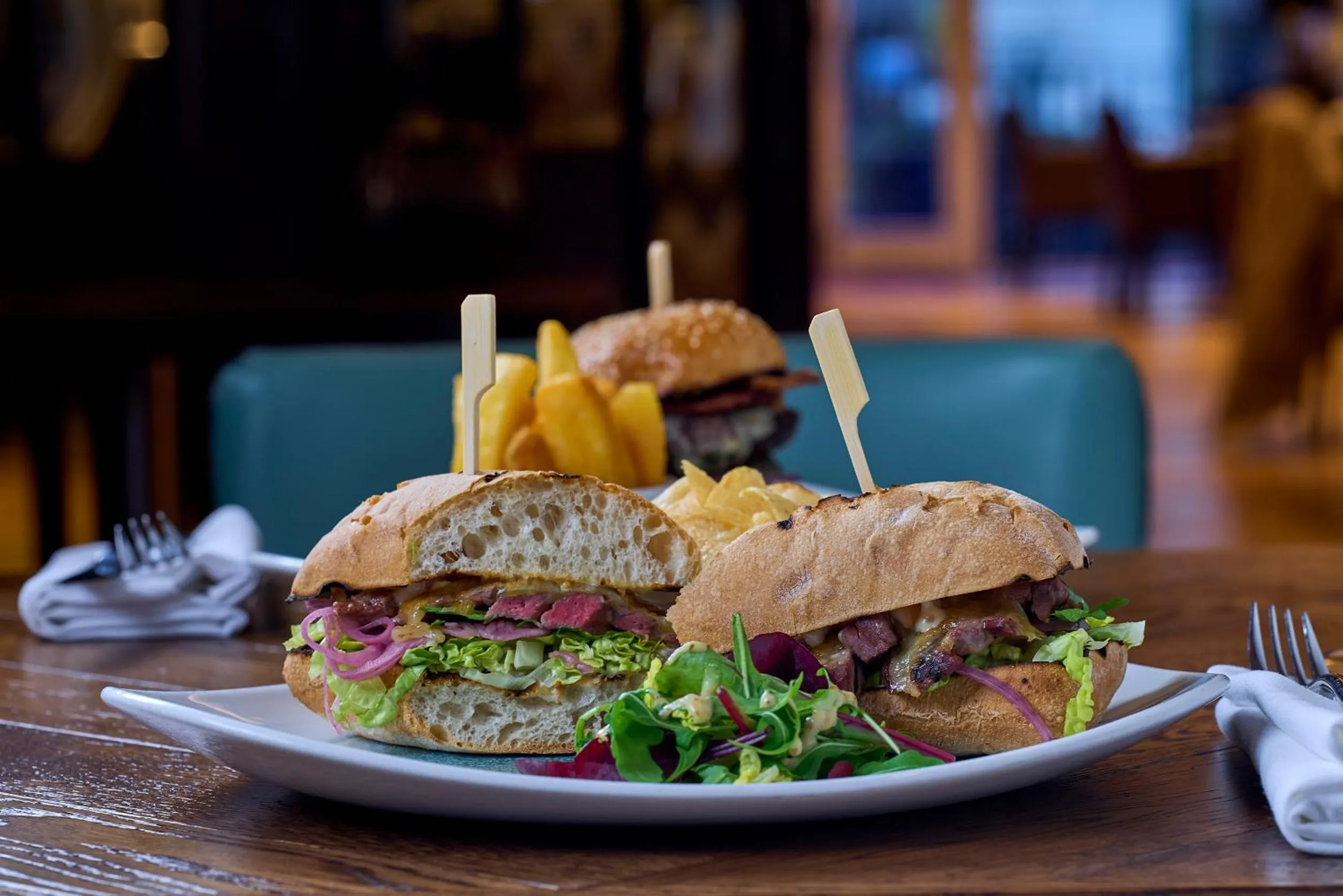 Restaurant/places to eat in Mandolay Hotel Guildford