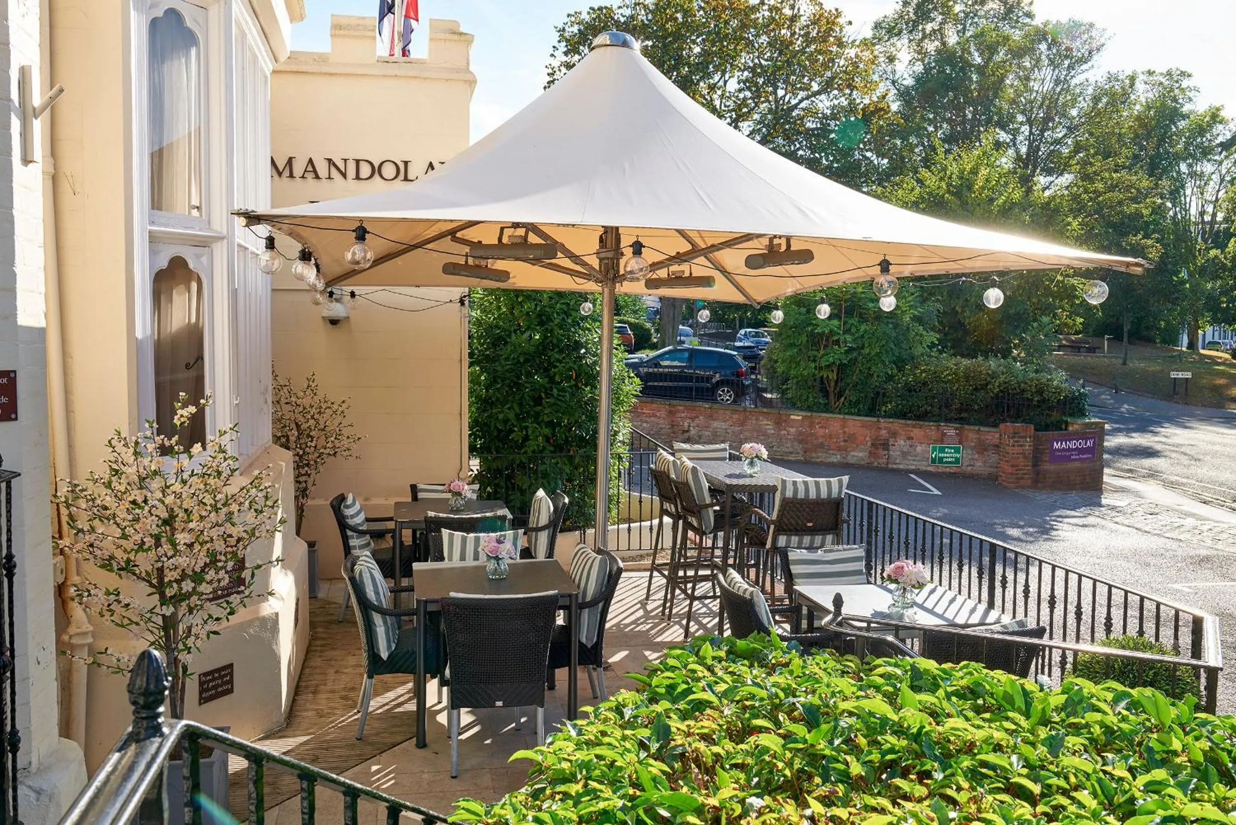 Balcony/Terrace in Mandolay Hotel Guildford