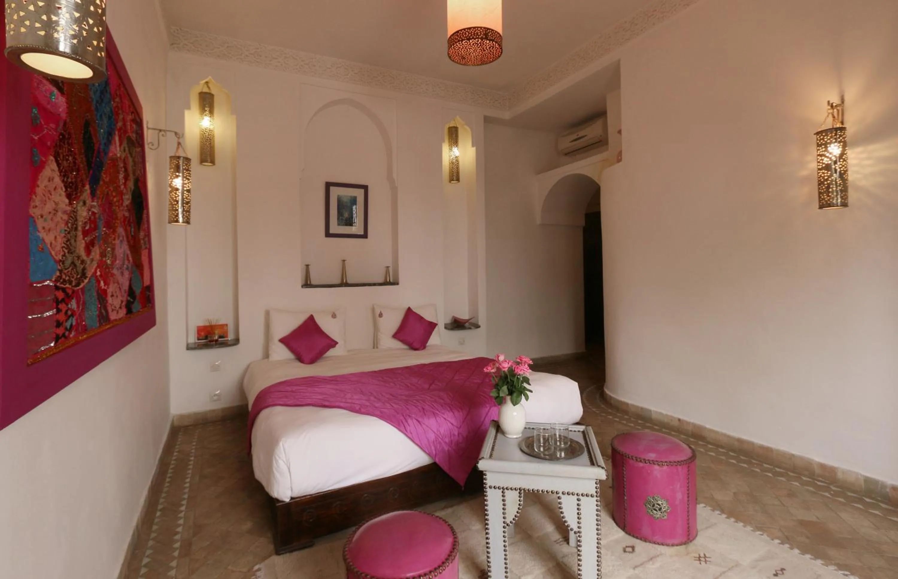 Photo of the whole room, Bed in Riad Pachavana