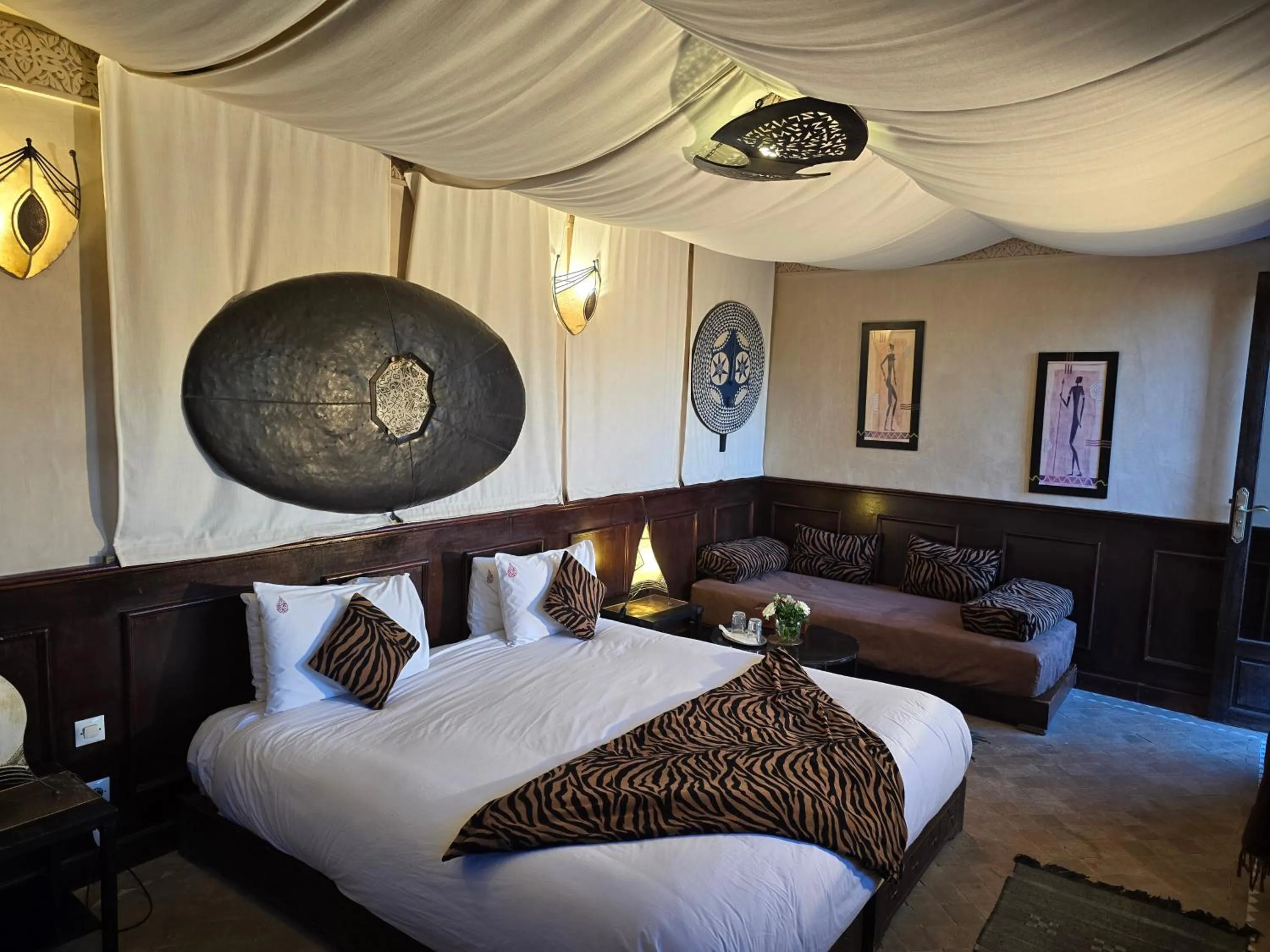 Photo of the whole room, Bed in Riad Pachavana