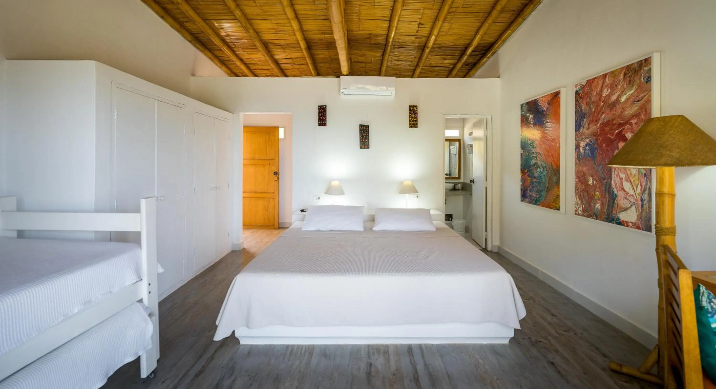 Bed in Sunset Mancora