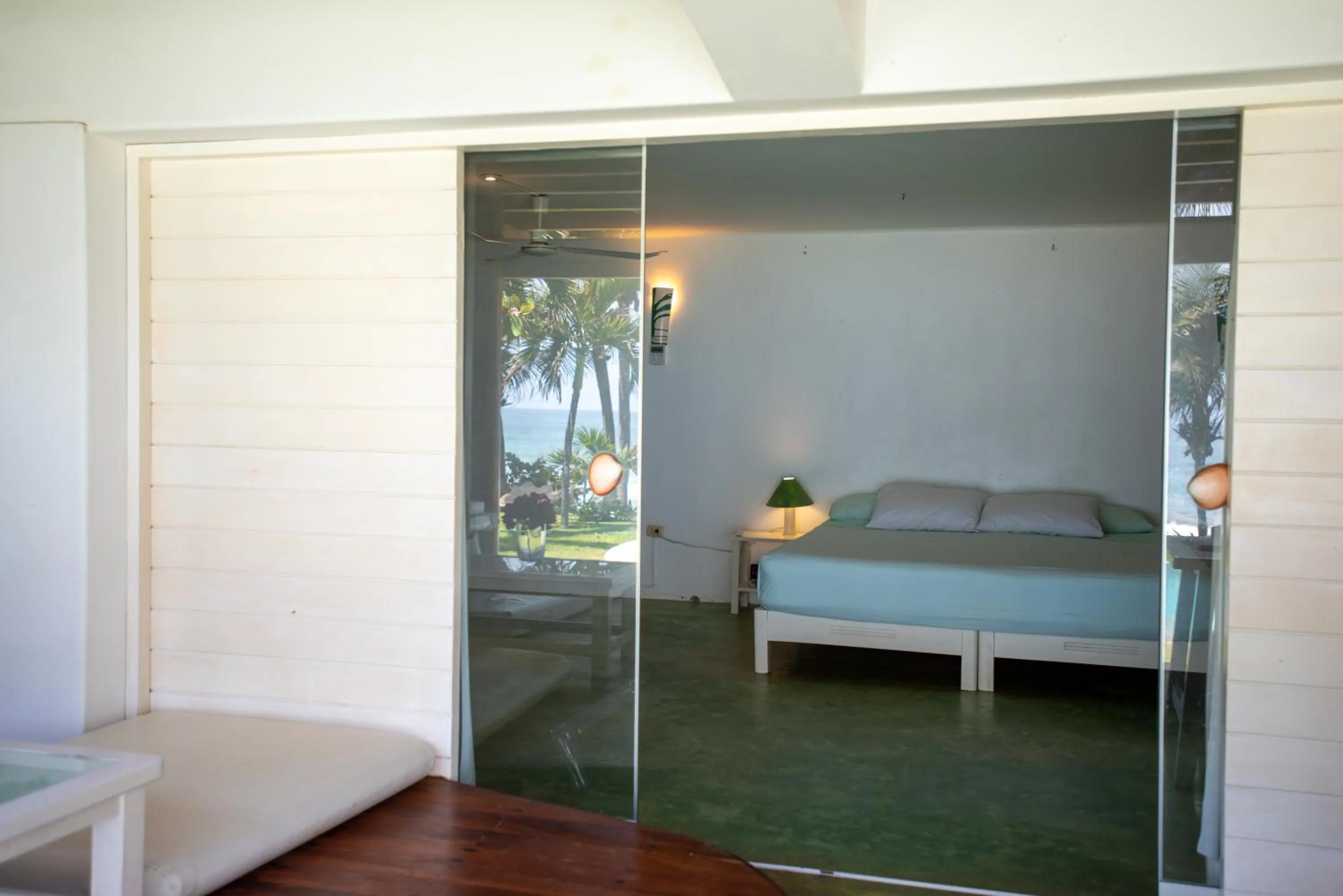 Facade/entrance, Bed in Sunset Mancora