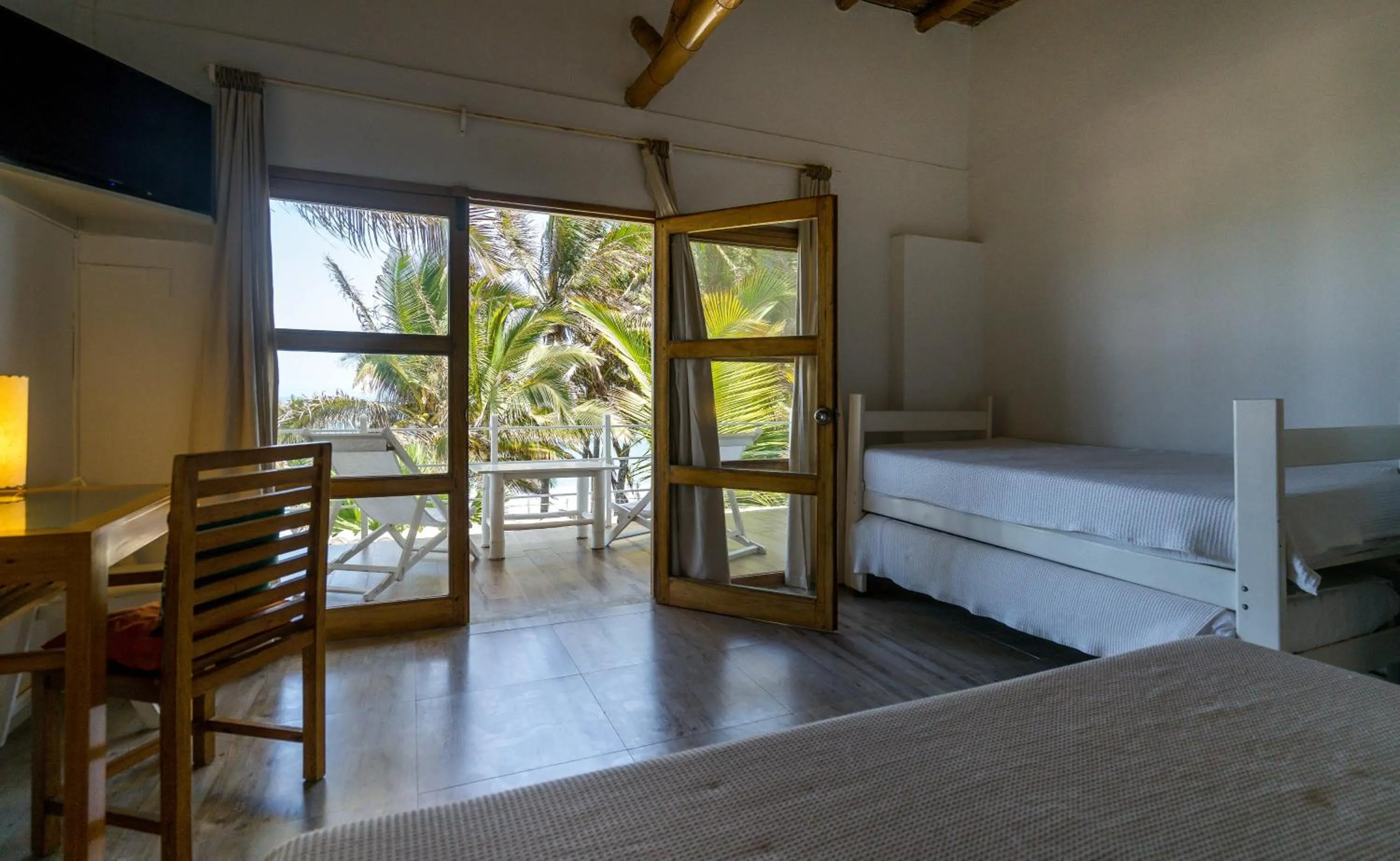 Balcony/Terrace, Bed in Sunset Mancora