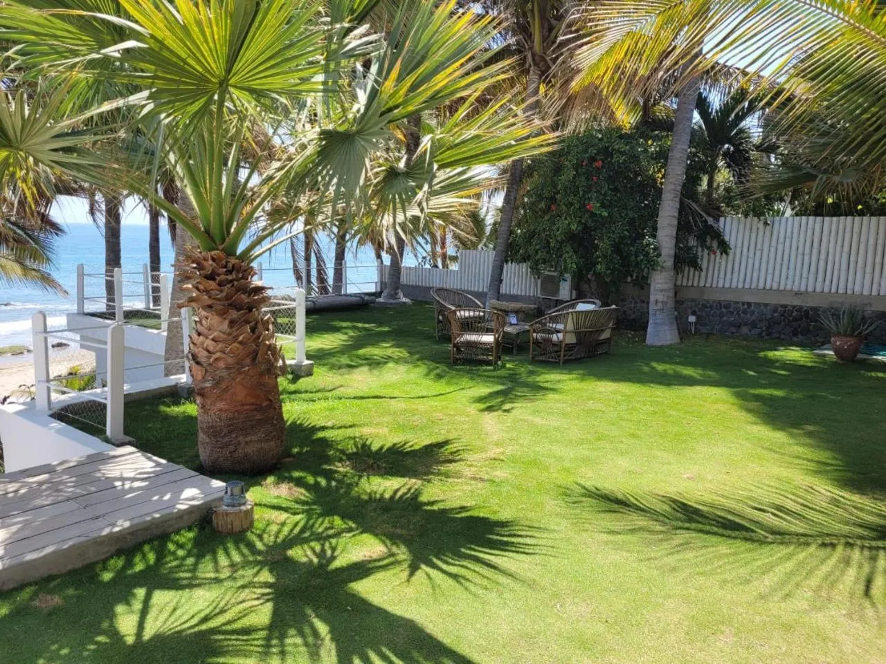 Property building in Sunset Mancora