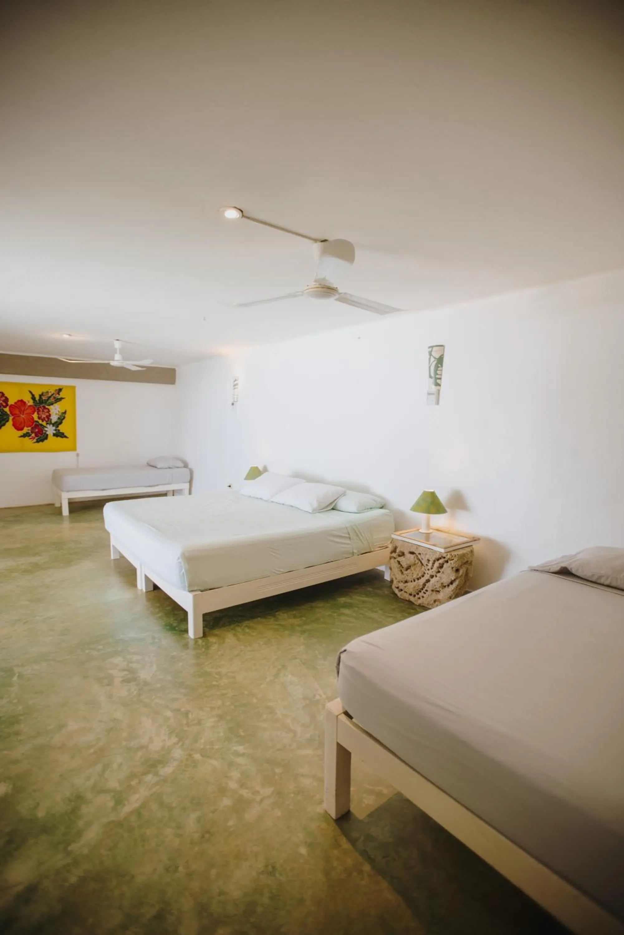 Photo of the whole room, Bed in Sunset Mancora