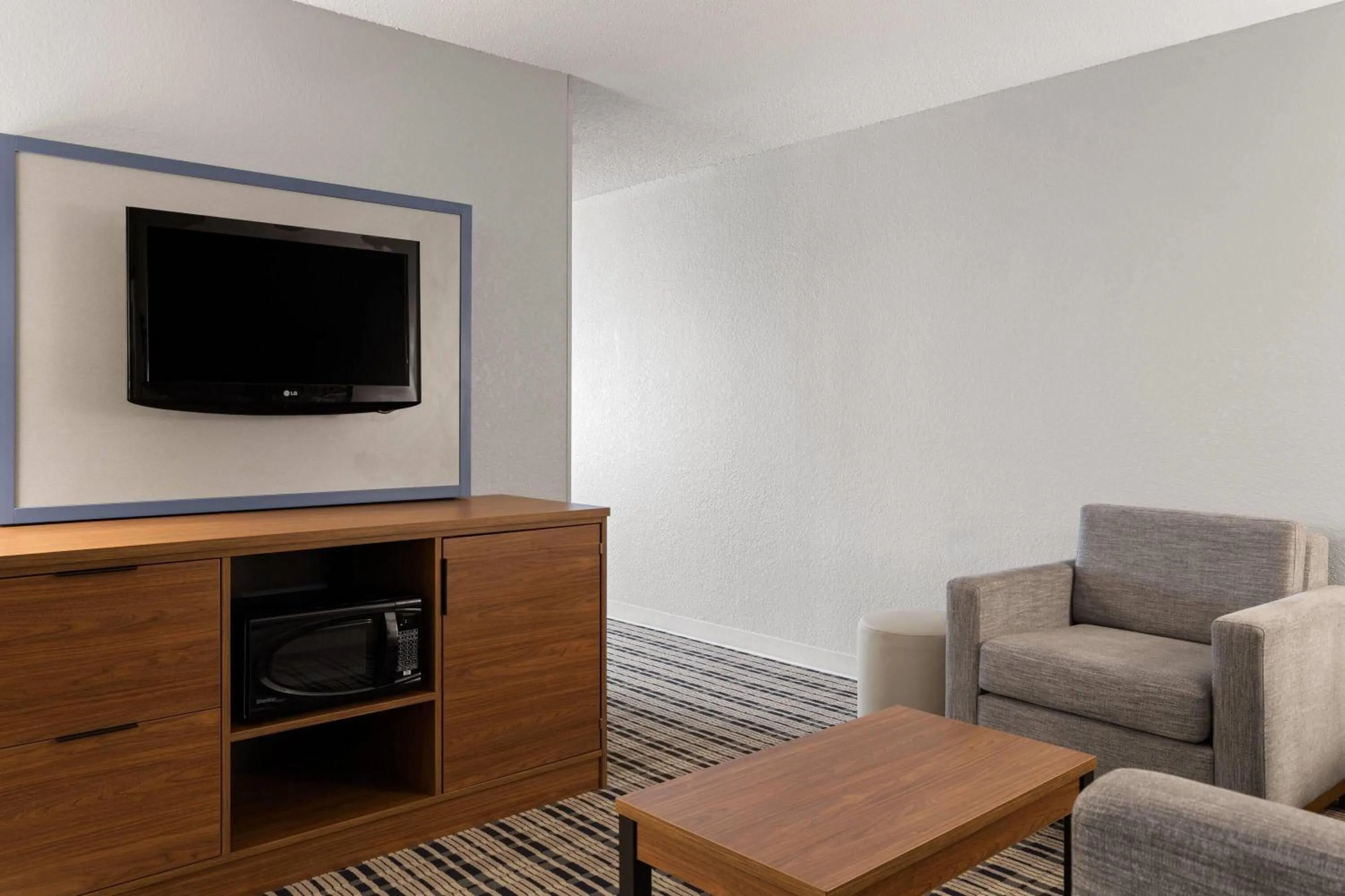 Bath in AmericInn by Wyndham Alexandria