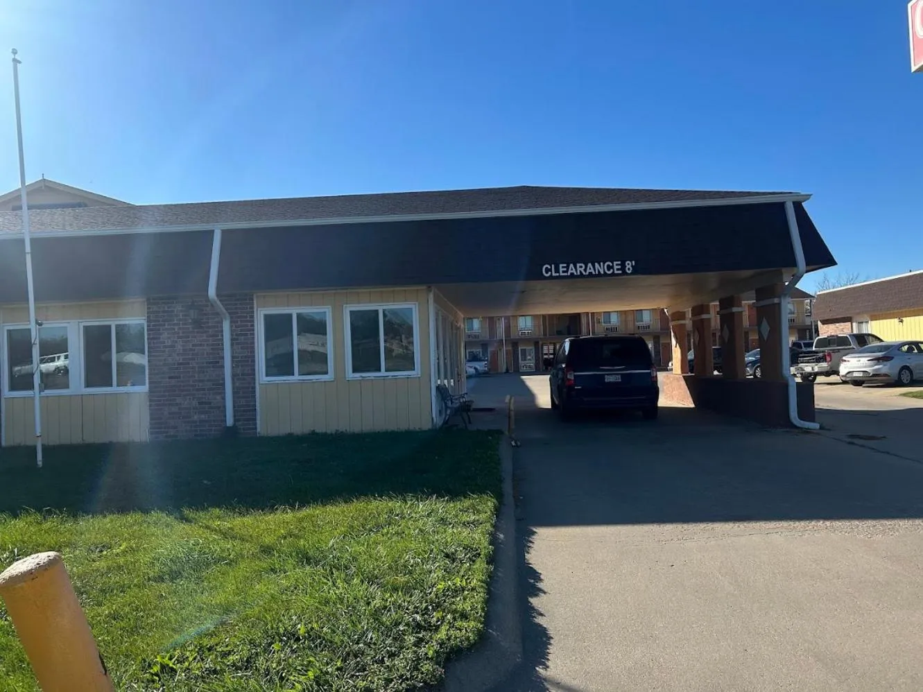 Parking in Crete Inn by Capital O Near Lincoln