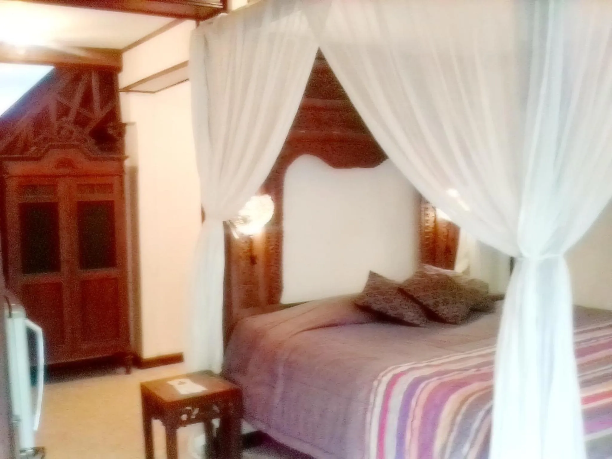 bunk bed, Bed in Gazebo Beach Hotel