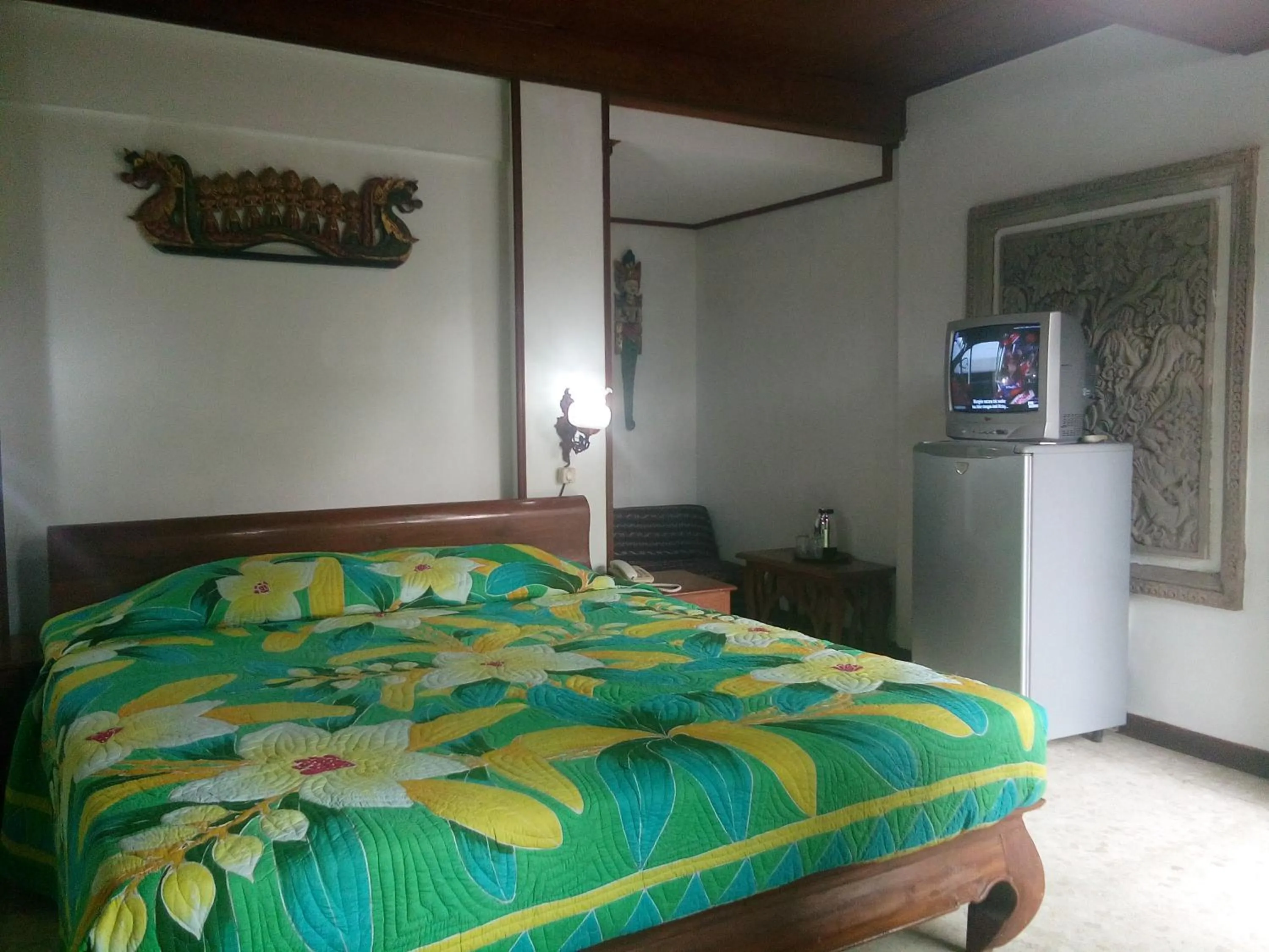 Photo of the whole room, Bed in Gazebo Beach Hotel