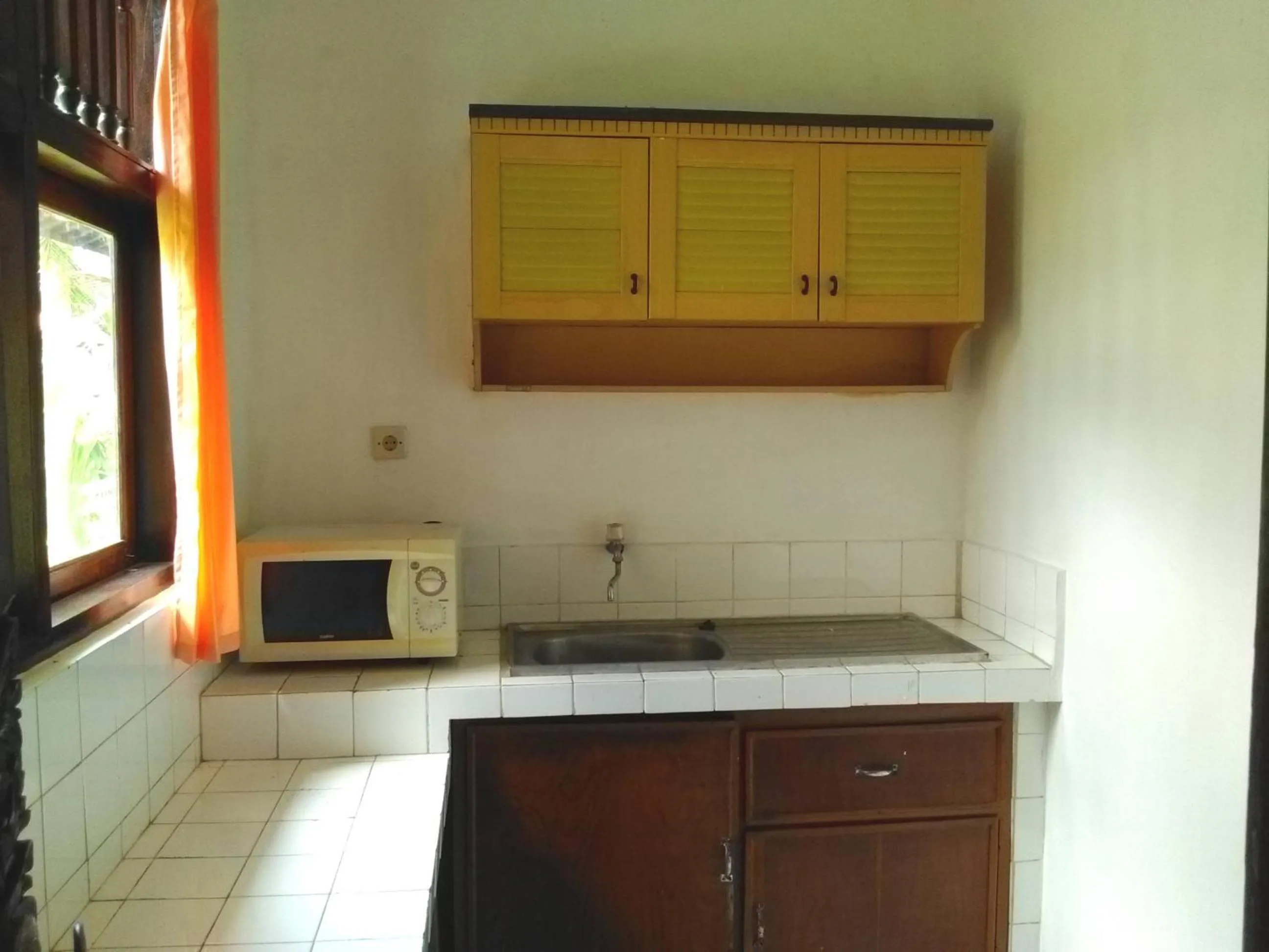 Kitchen or kitchenette in Gazebo Beach Hotel