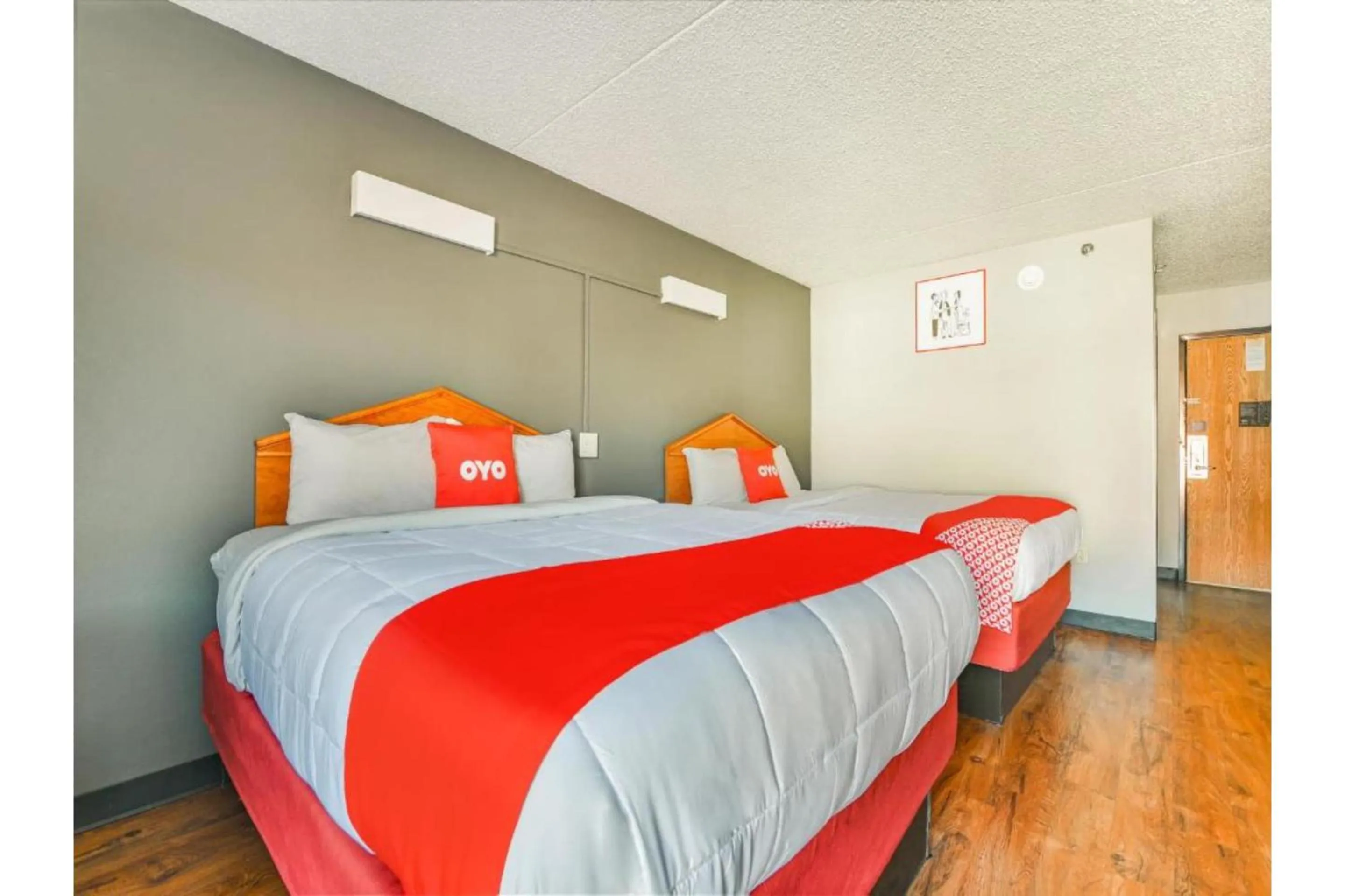 Bedroom, Bed in OYO Townhouse Inn Jacksonville near Little Rock Air Force Base