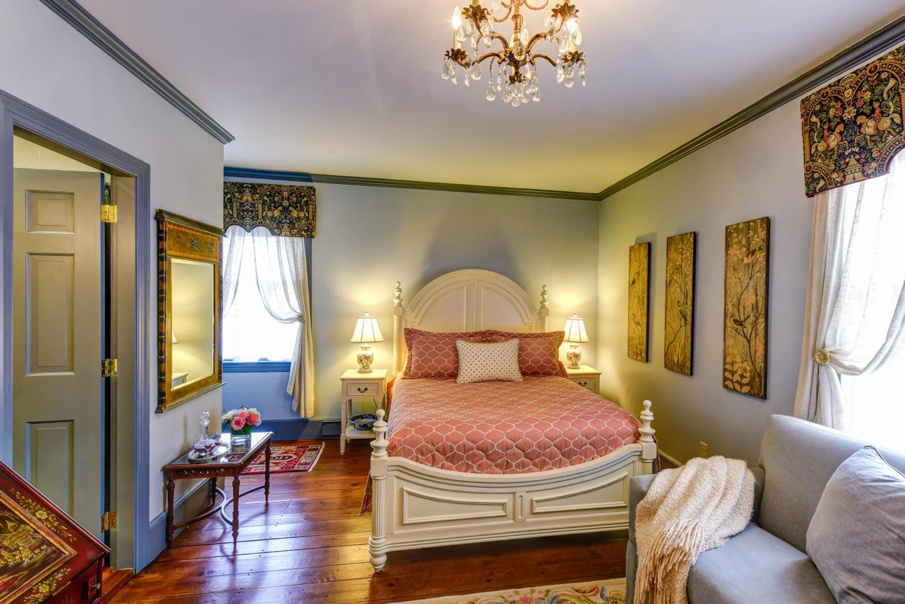 Bed in Inn by the Bandstand