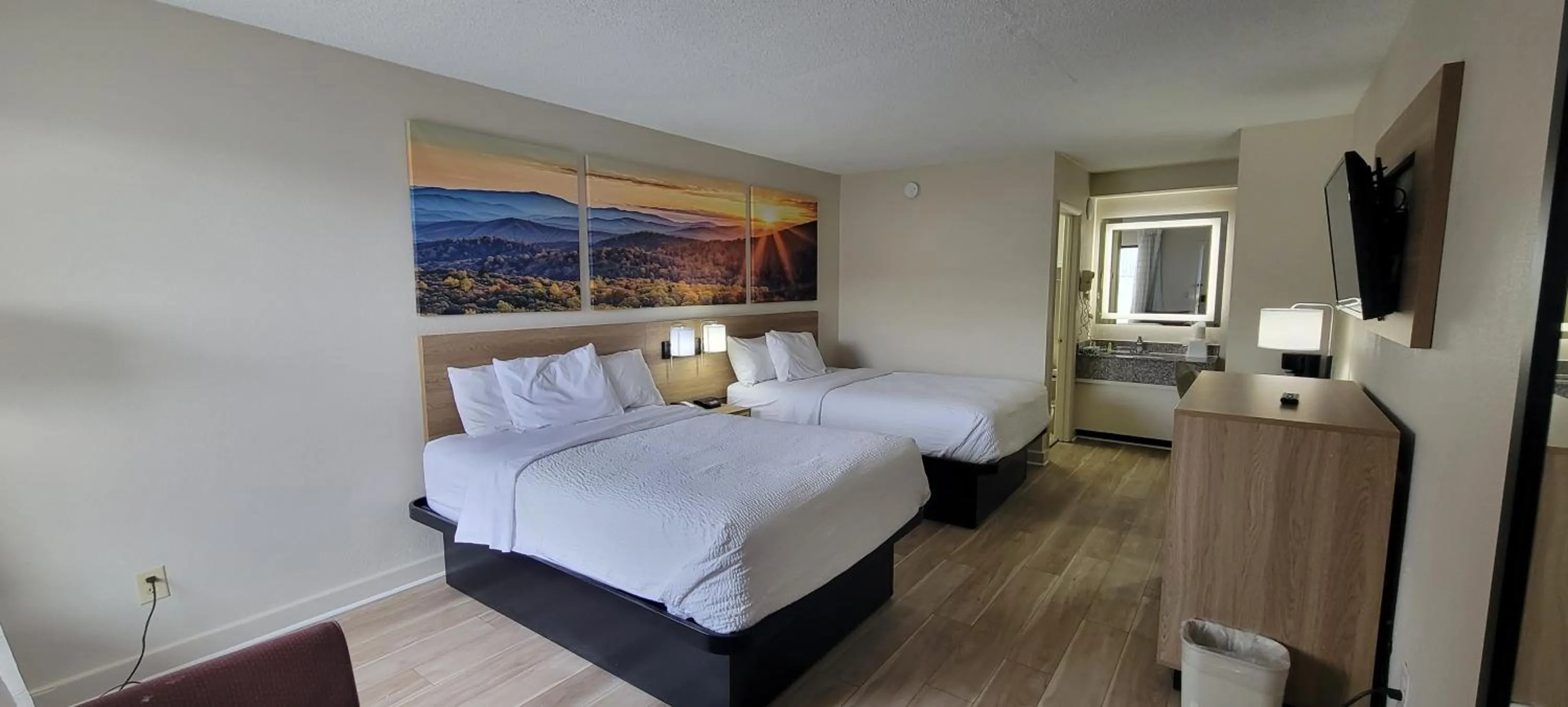 Bed in Days Inn by Wyndham Salem