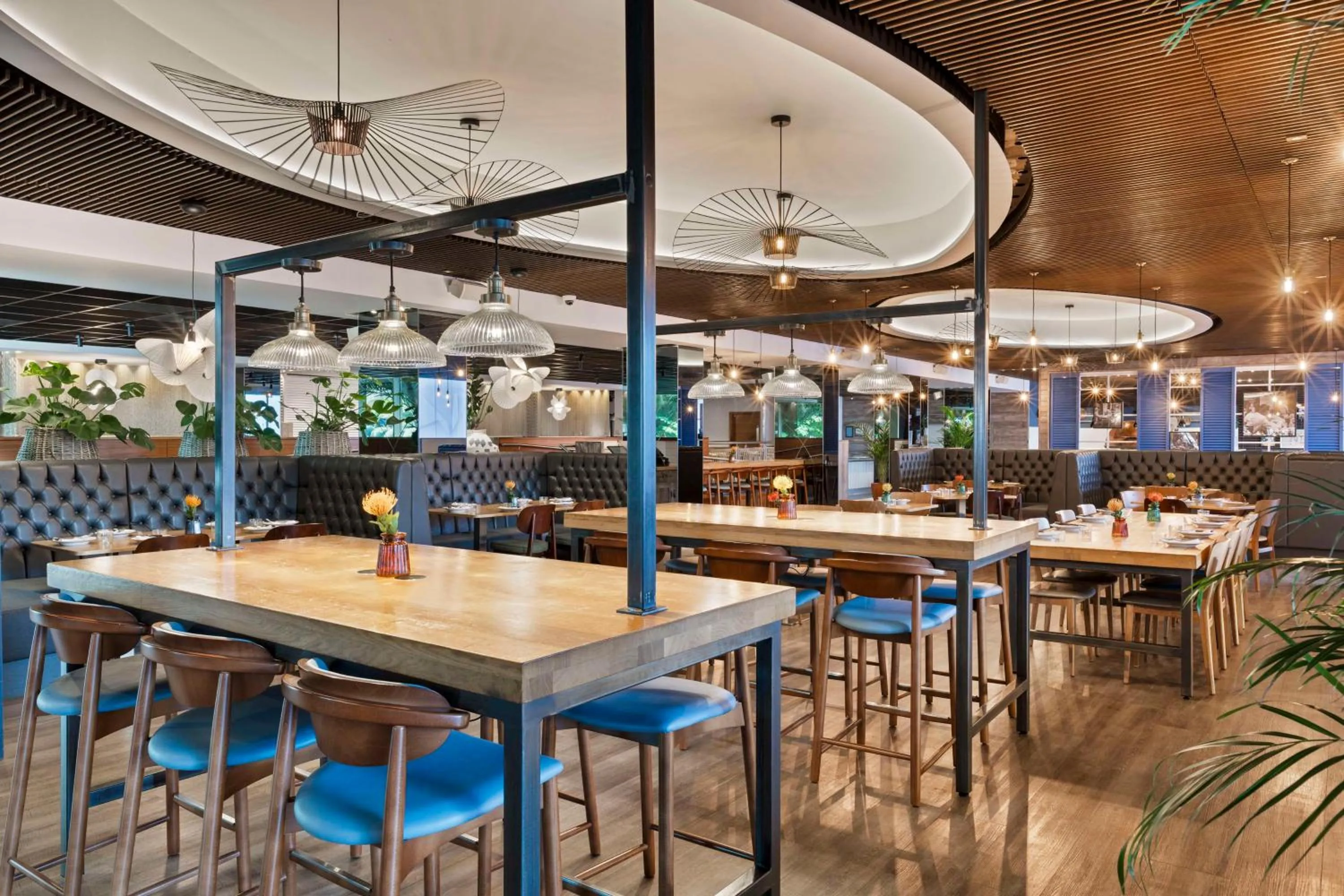 Restaurant/places to eat in Radisson Hotel and Conference Centre London Heathrow