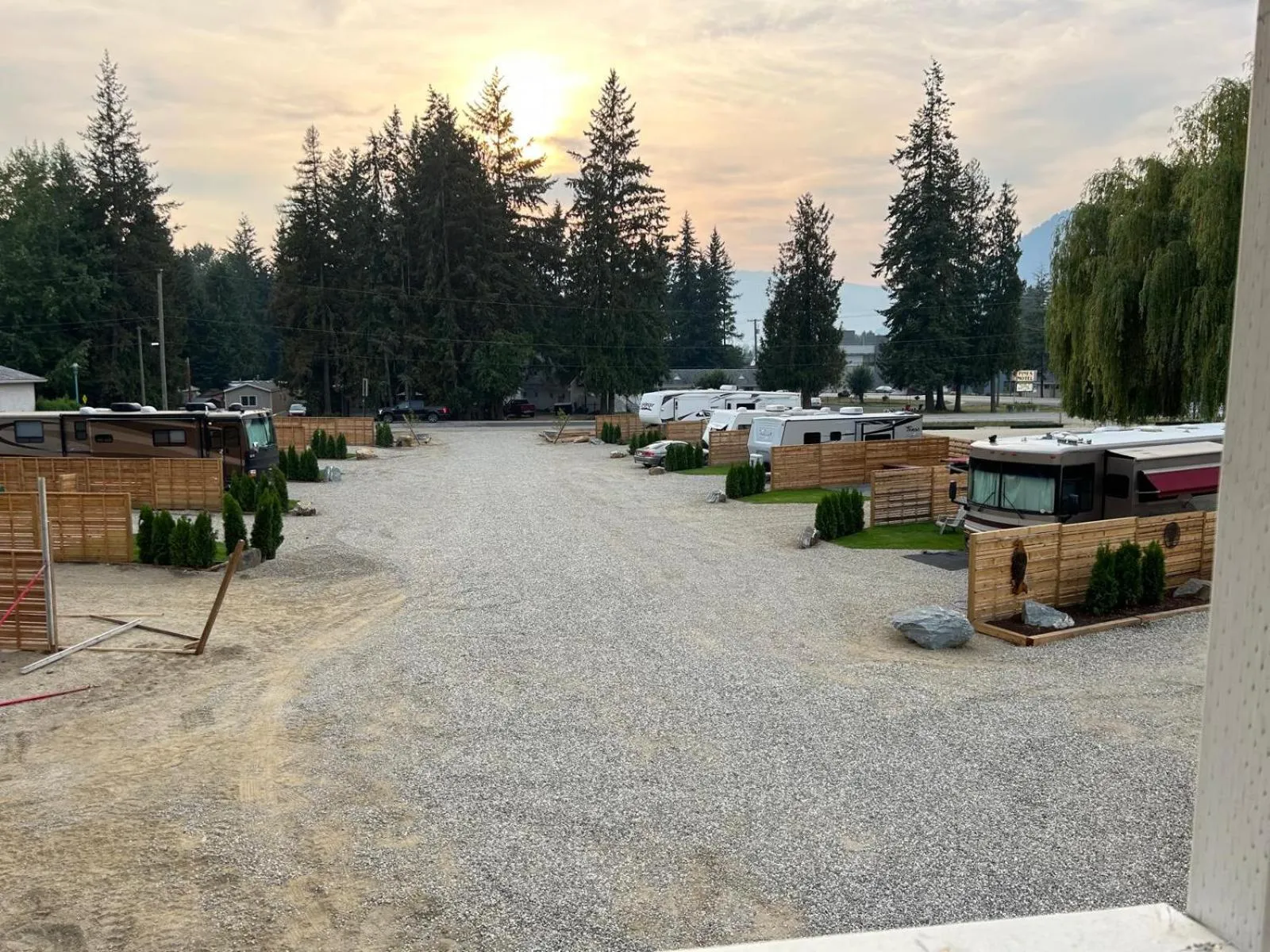 Parking in Paradise Motel