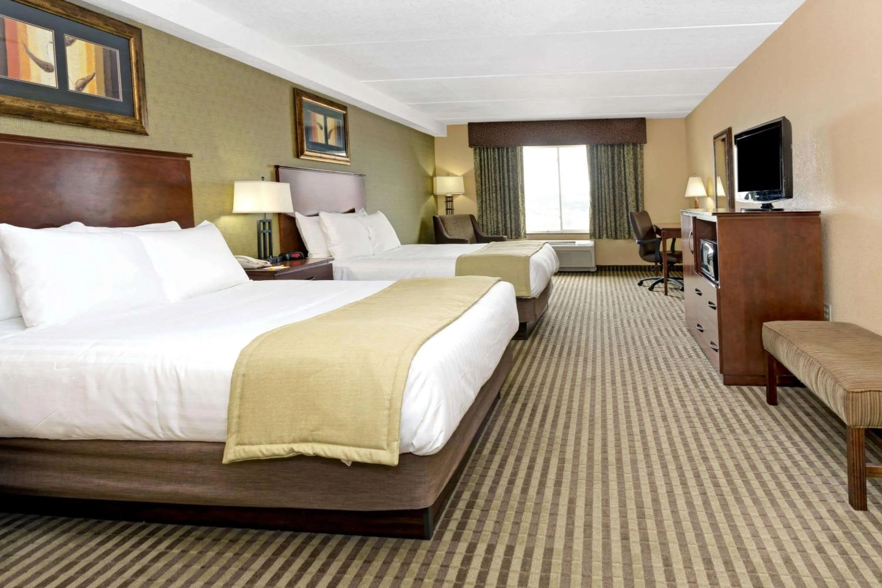 Photo of the whole room, Bed in Days Inn by Wyndham Cheyenne